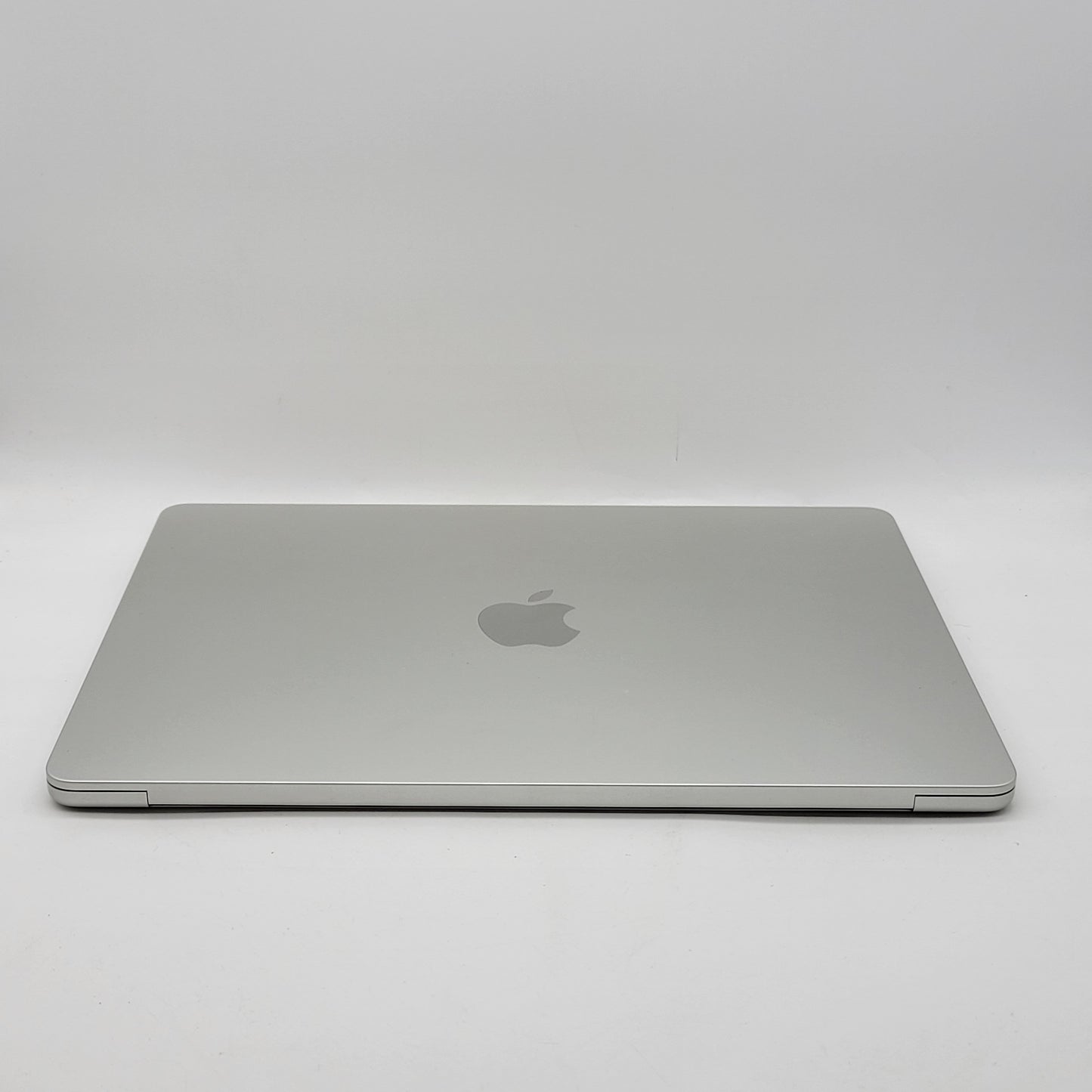 2022 Apple MacBook Air 13.6" M2 8C GPU 3.5GHz 8GB RAM 256GB SSD A2681
