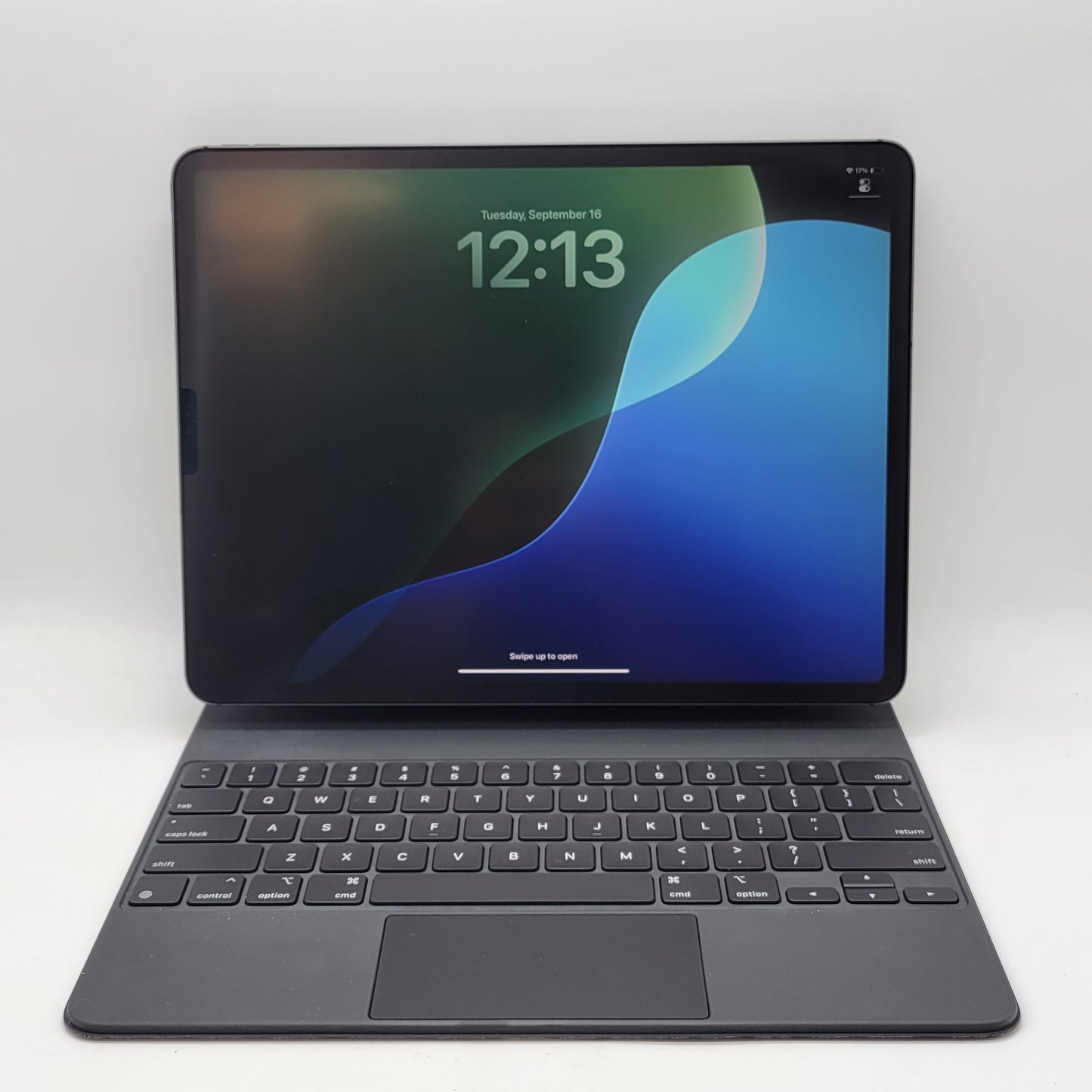 Unlocked Apple iPad Pro 12.9" 4th Gen 256GB 26.0 Space gray MXFE2LL/A