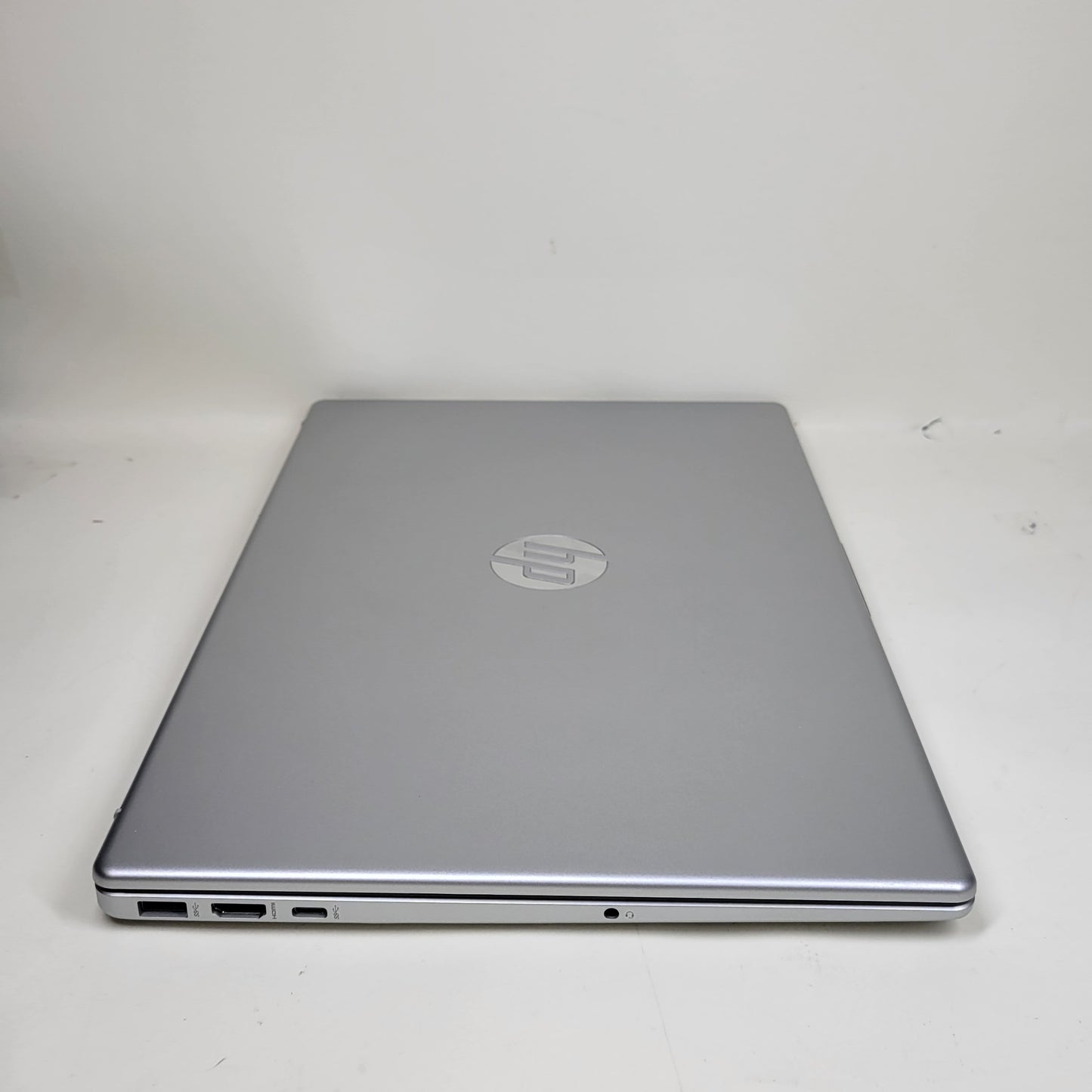 HP Laptop 15-FD0123DX 15.6" i3-1315U 2.1GHz 8GB RAM 256GB SSD
