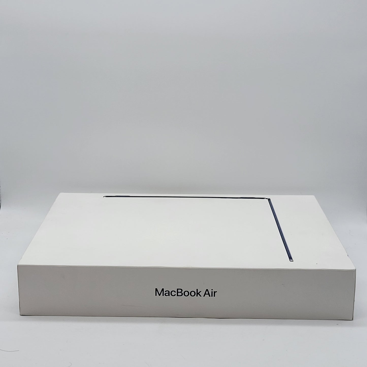 New 2022 Apple MacBook Air 13.6" M2 8C GPU 3.5GHz 16GB RAM 256GB SSD A2681