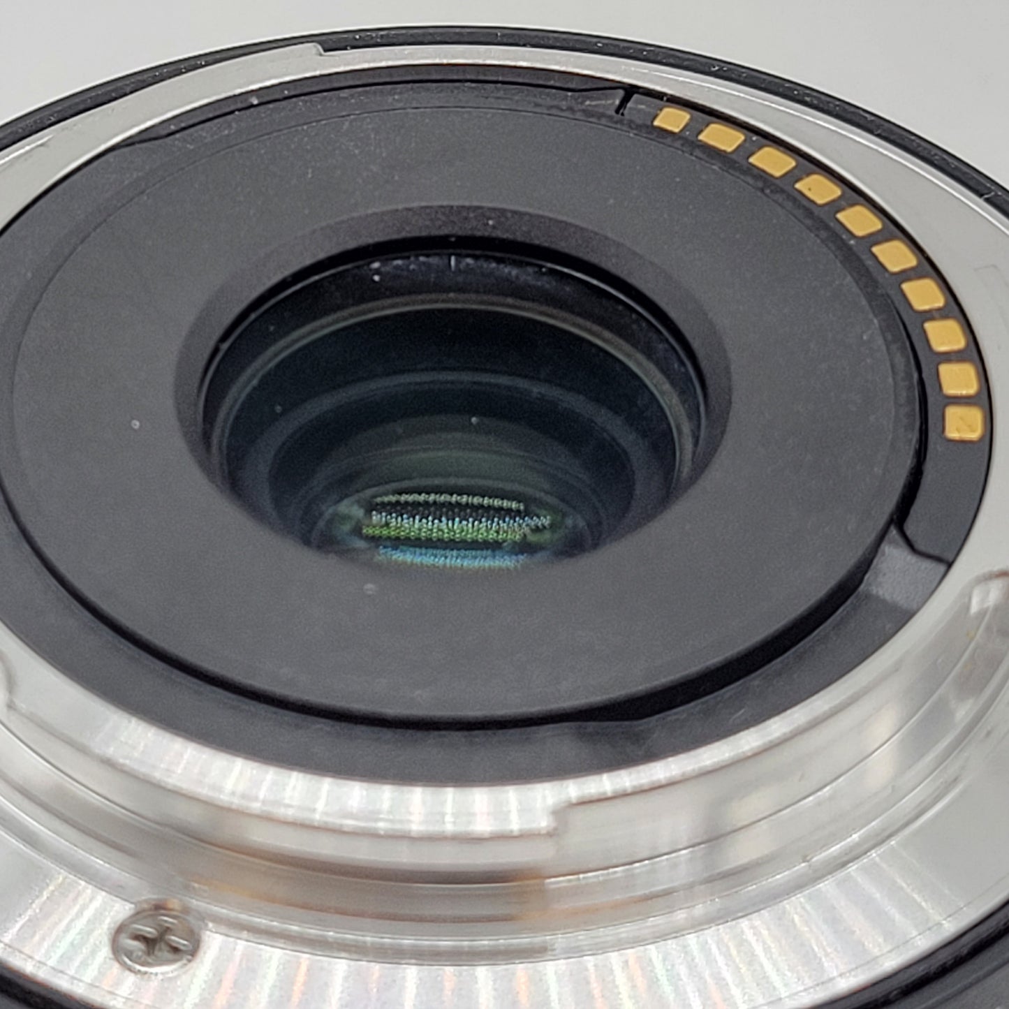 Sony E 11mm f/1.8 E-Mount Ultra Wide-Angle SEL11F18 Auto & Manual Lens
