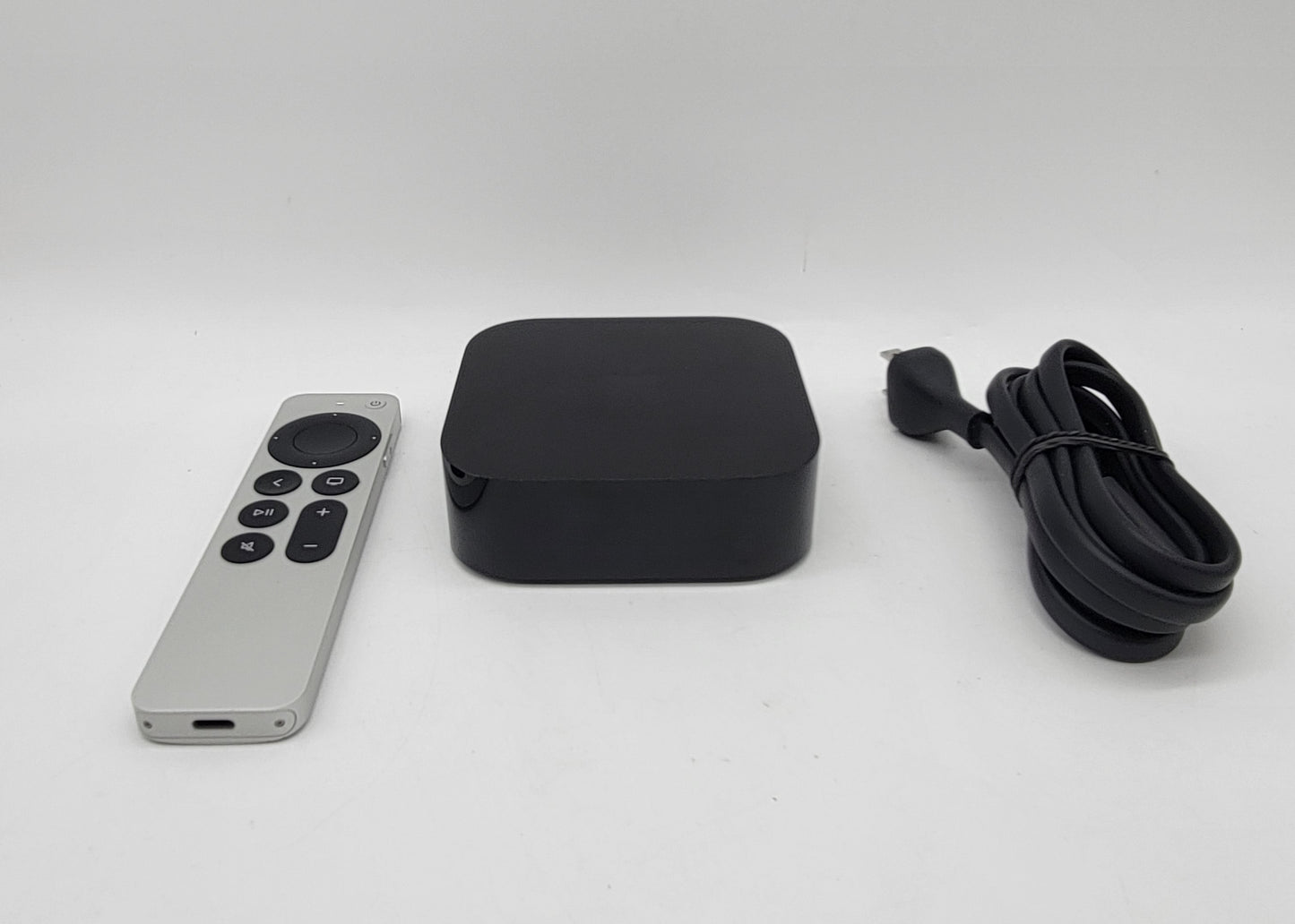 Apple TV 4K 3rd Gen 64GB Digital HD Media Streamer MN893LL/A WiFi + Ethernet