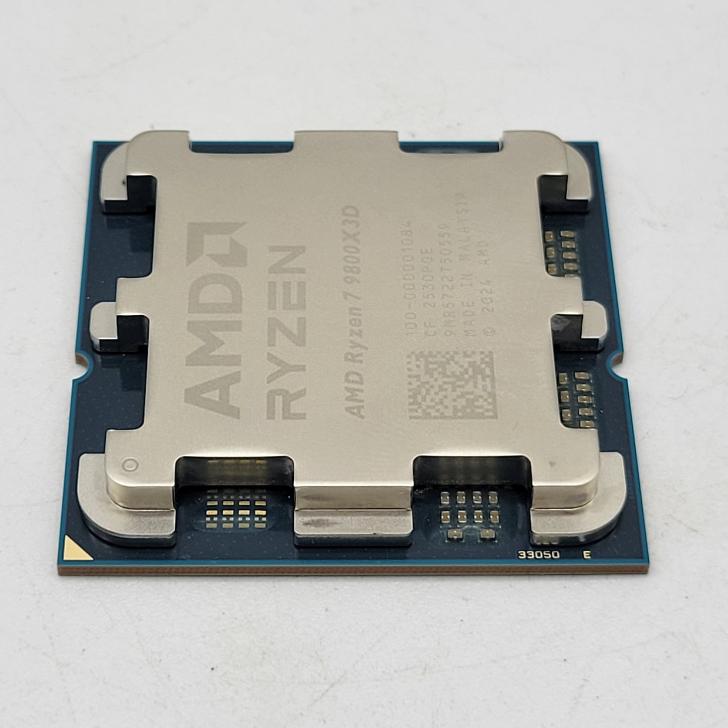 AMD Ryzen 7 9800X3D 4.70GHz 8 Core 100-000001084 16 Thread AM5