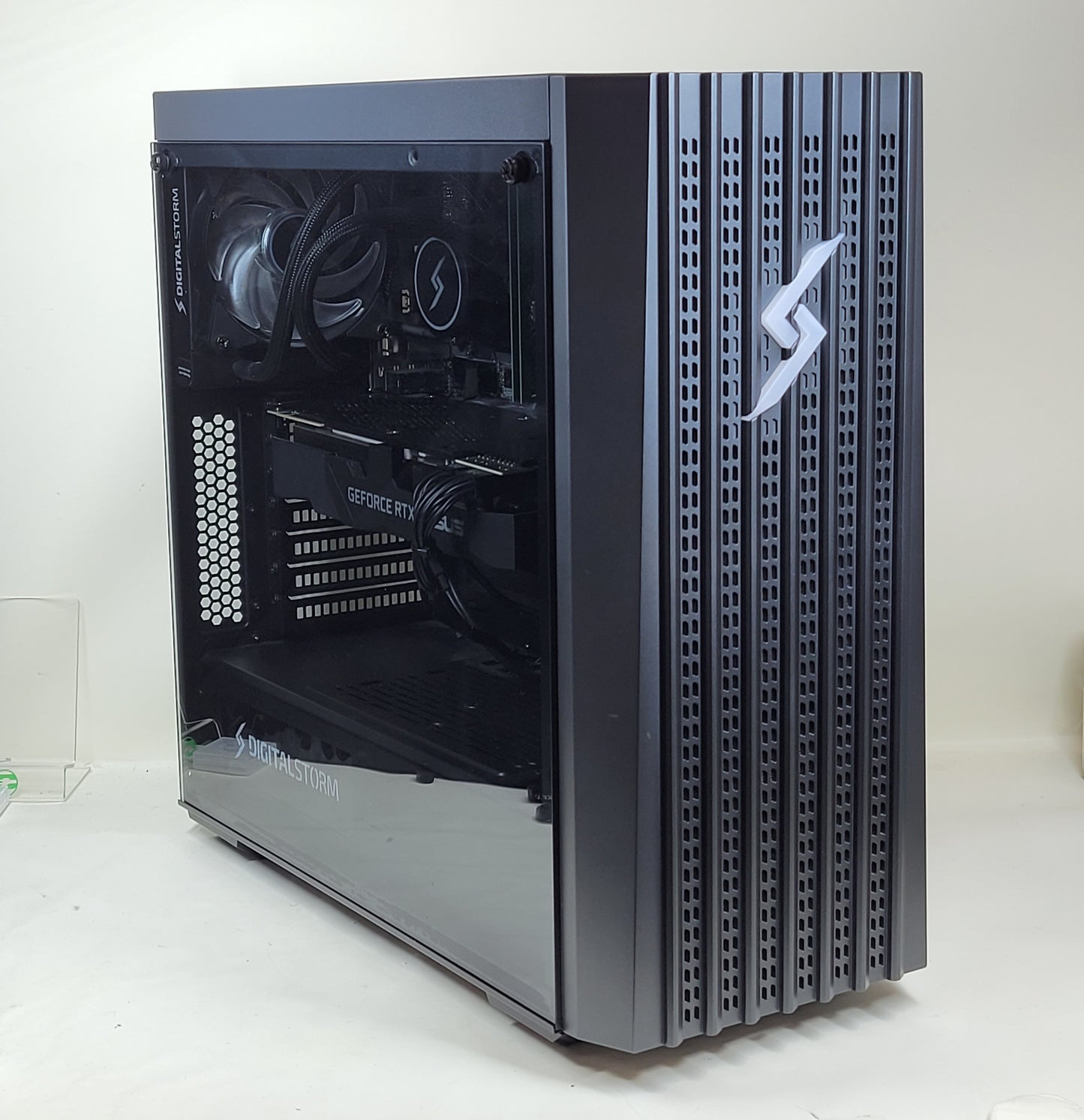Digital Storm i7-9700F 3.00GHz 16GB RAM 512GB, 2TB HDD RTX 2070 Super ,Monitor
