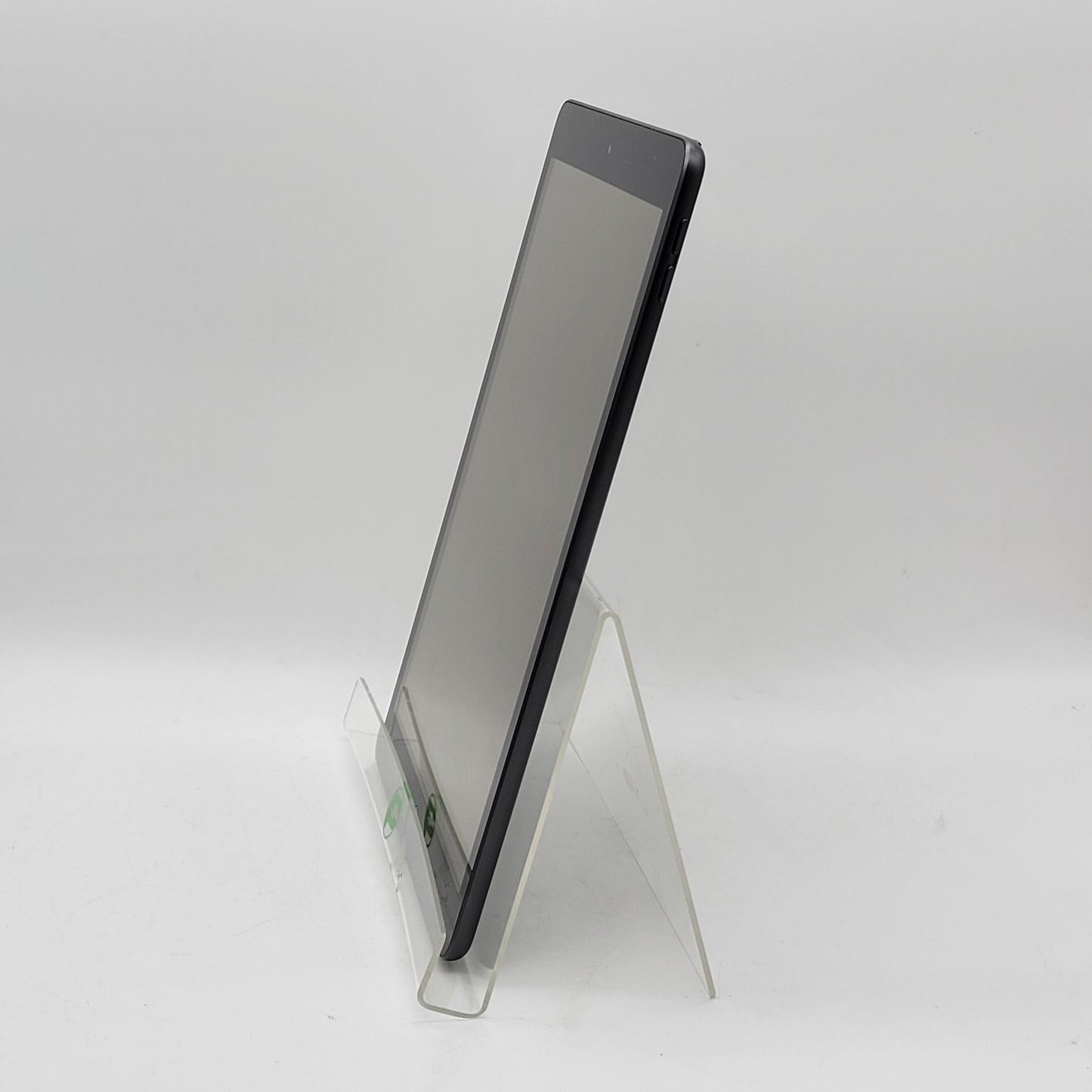 WiFi Only Apple iPad 8th Gen 32GB Space gray MYL92LL/A