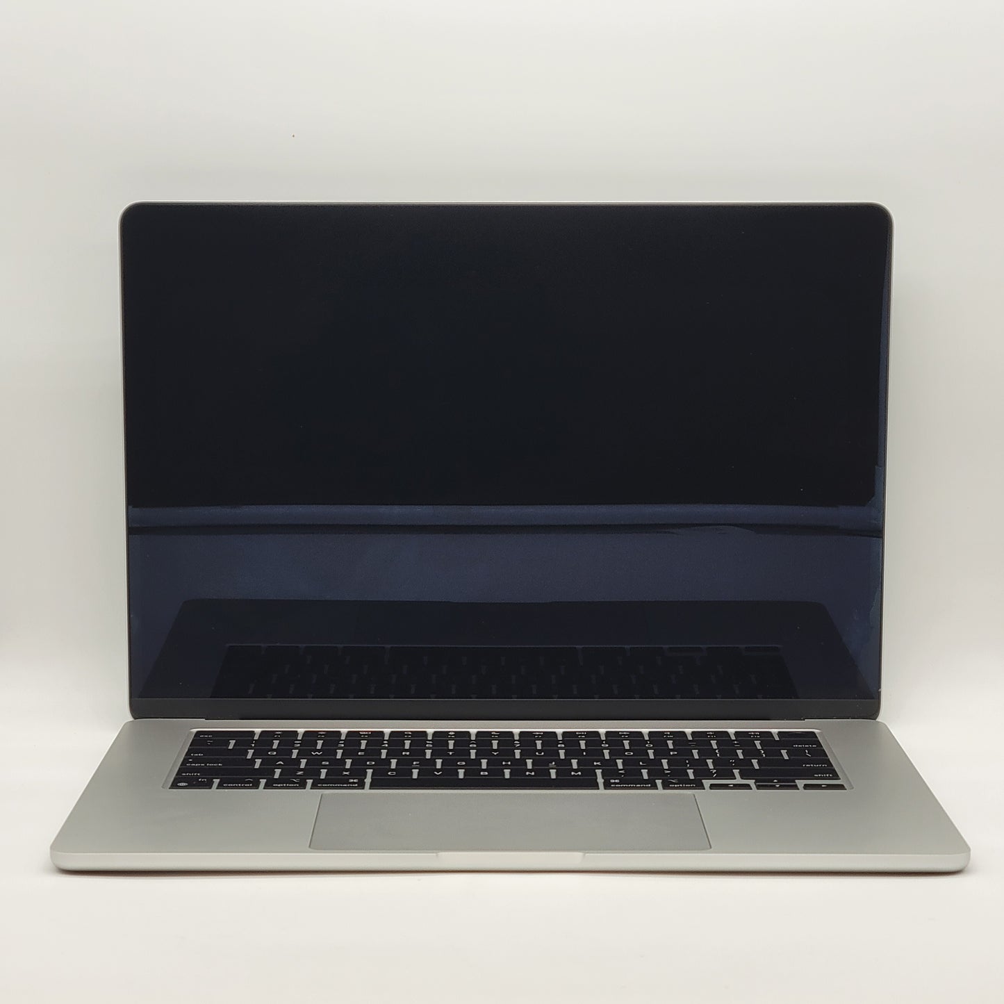 2023 Apple MacBook 15" M3 10C GPU 4.0GHz 8GB RAM 512GB SSD A3114