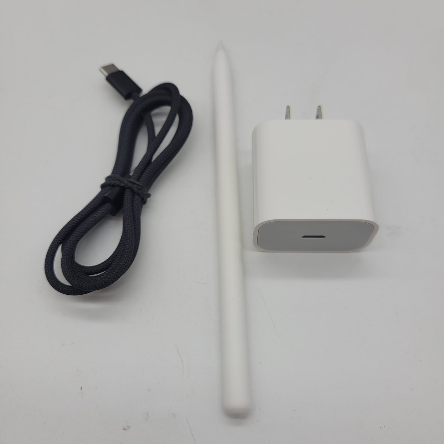 WiFi Only Apple iPad Pro 13" M4 512GB Space Black MVX43LL/A With Pencil Pro
