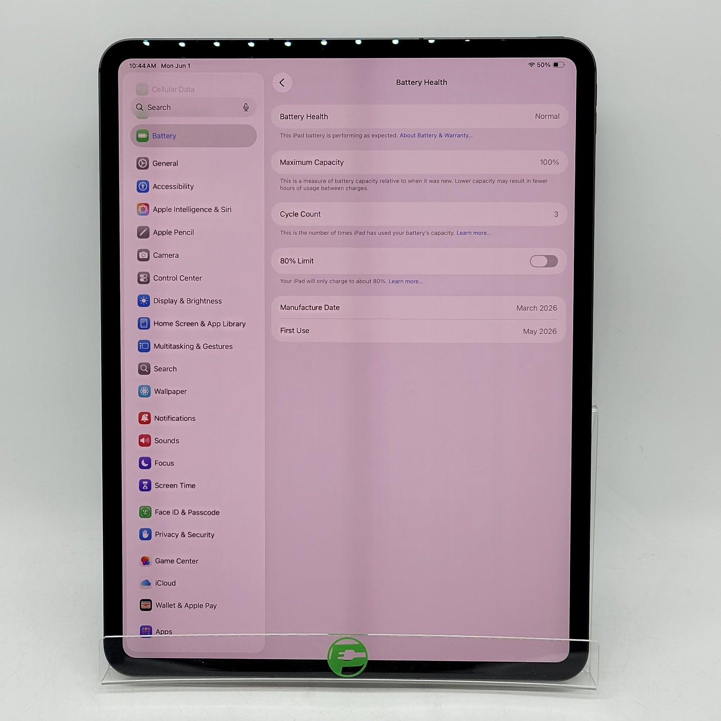 Factory Unlocked Apple iPad Pro 13" M5 256GB Space Black ME7W4LL/A