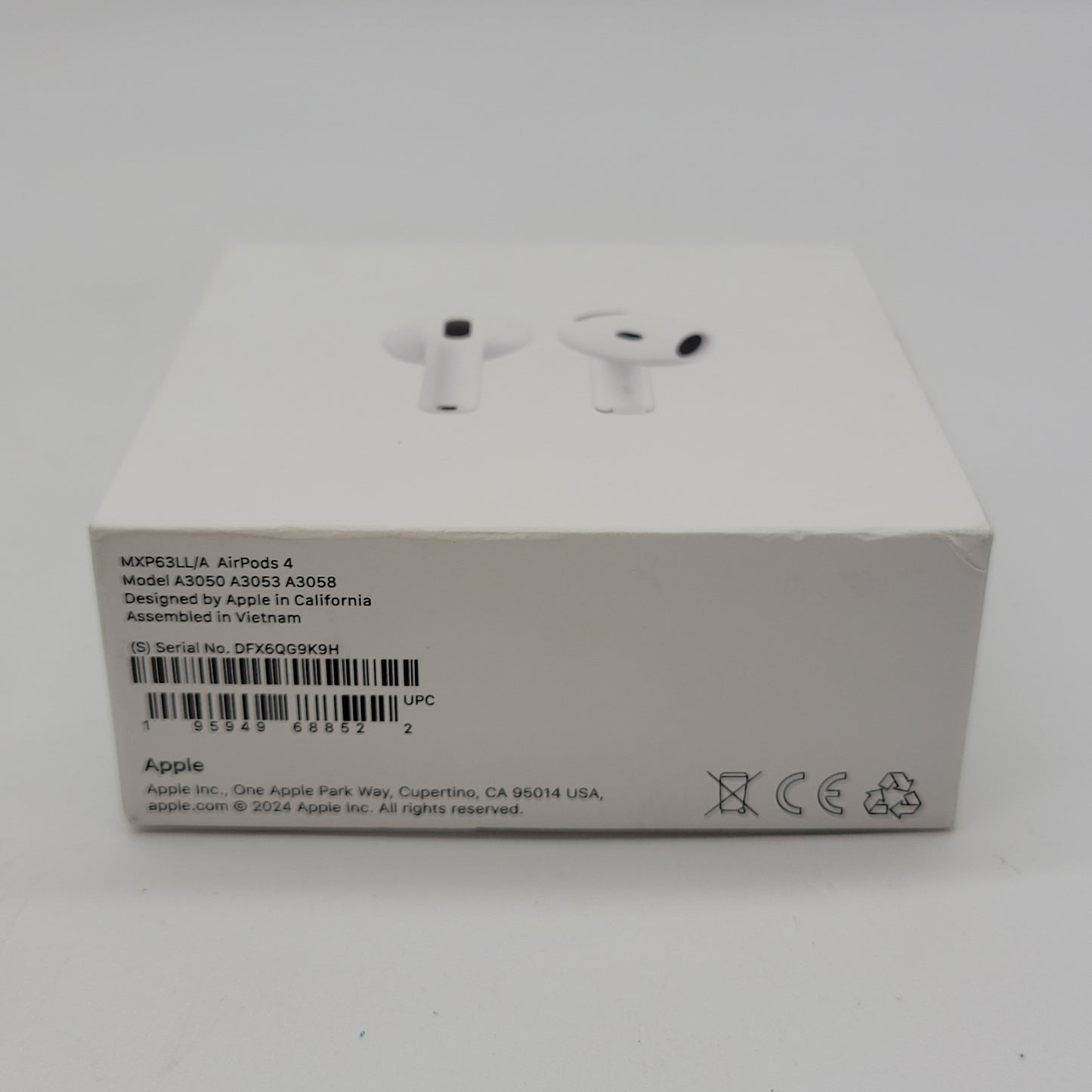 New Apple AirPods 4th Gen with Charging Case A3053 A3050 A3058 MXP63LL/A
