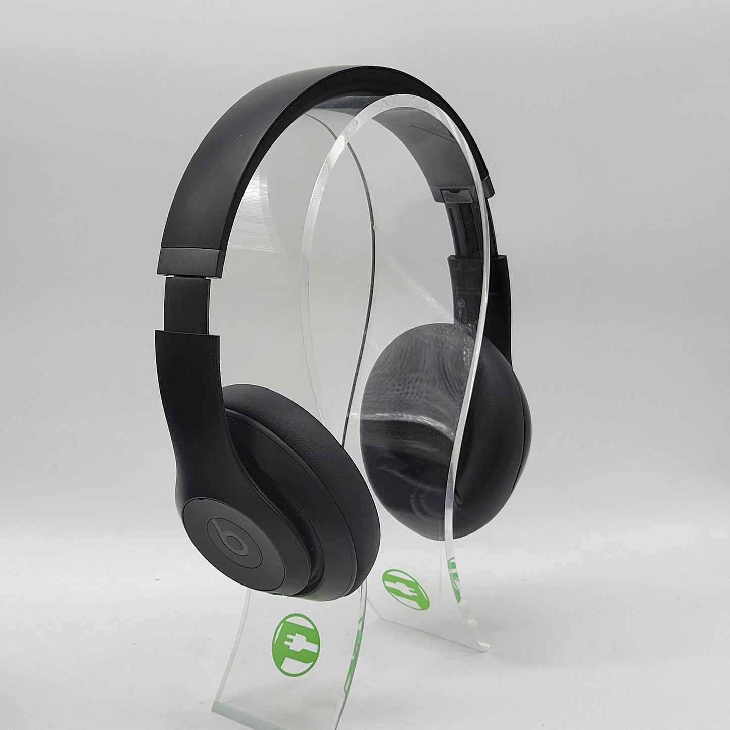 Beats Studio Pro Wireless Over-Ear Bluetooth Headphones Black A2924