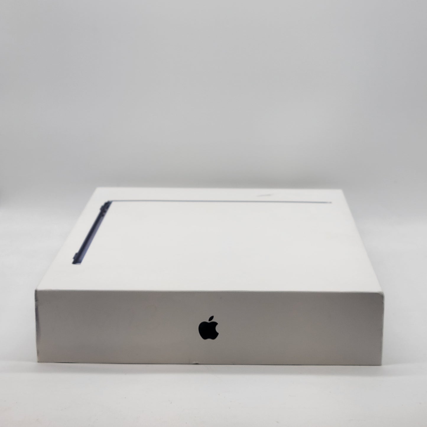 New 2025 Apple MacBook Air 13.6" M4 8C GPU 4.5GHz 16GB RAM 256GB SSD A3240
