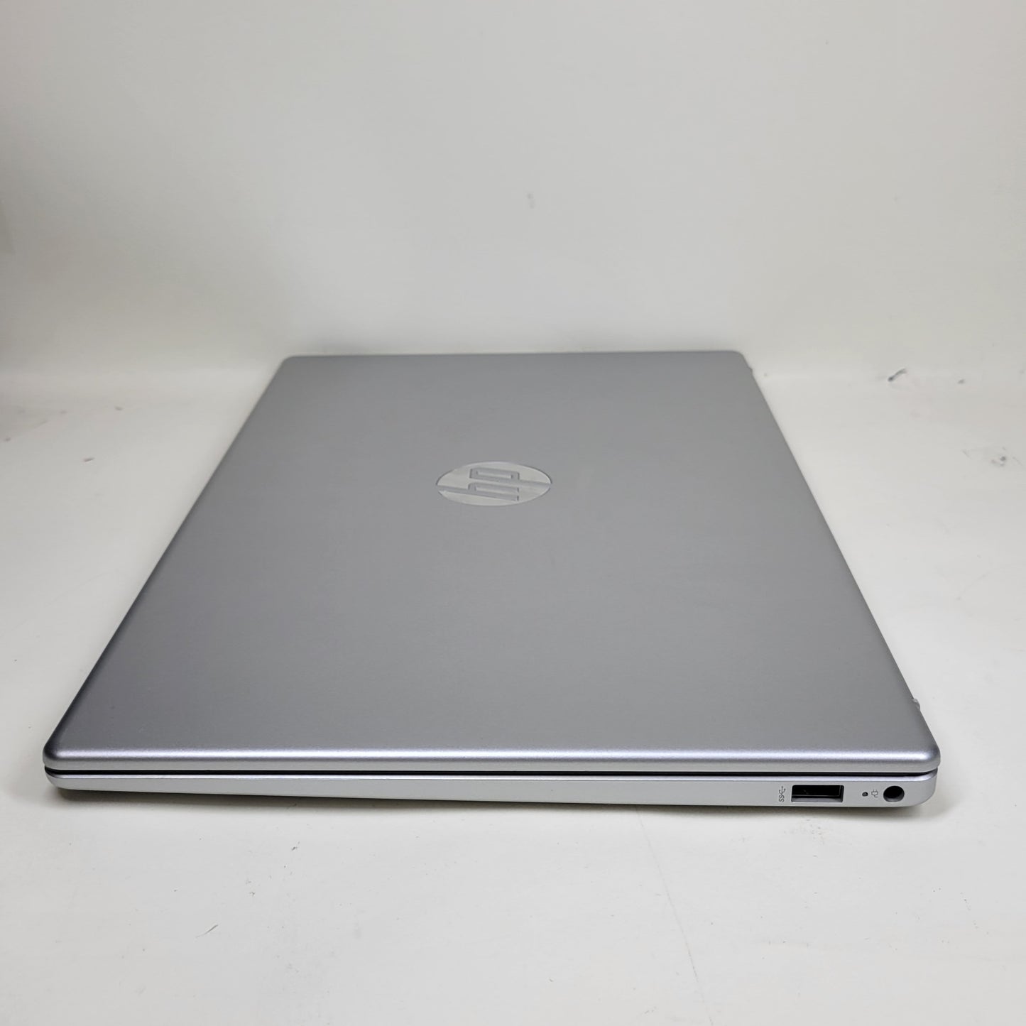 HP Laptop 15-FD0123DX 15.6" i3-1315U 2.1GHz 8GB RAM 256GB SSD