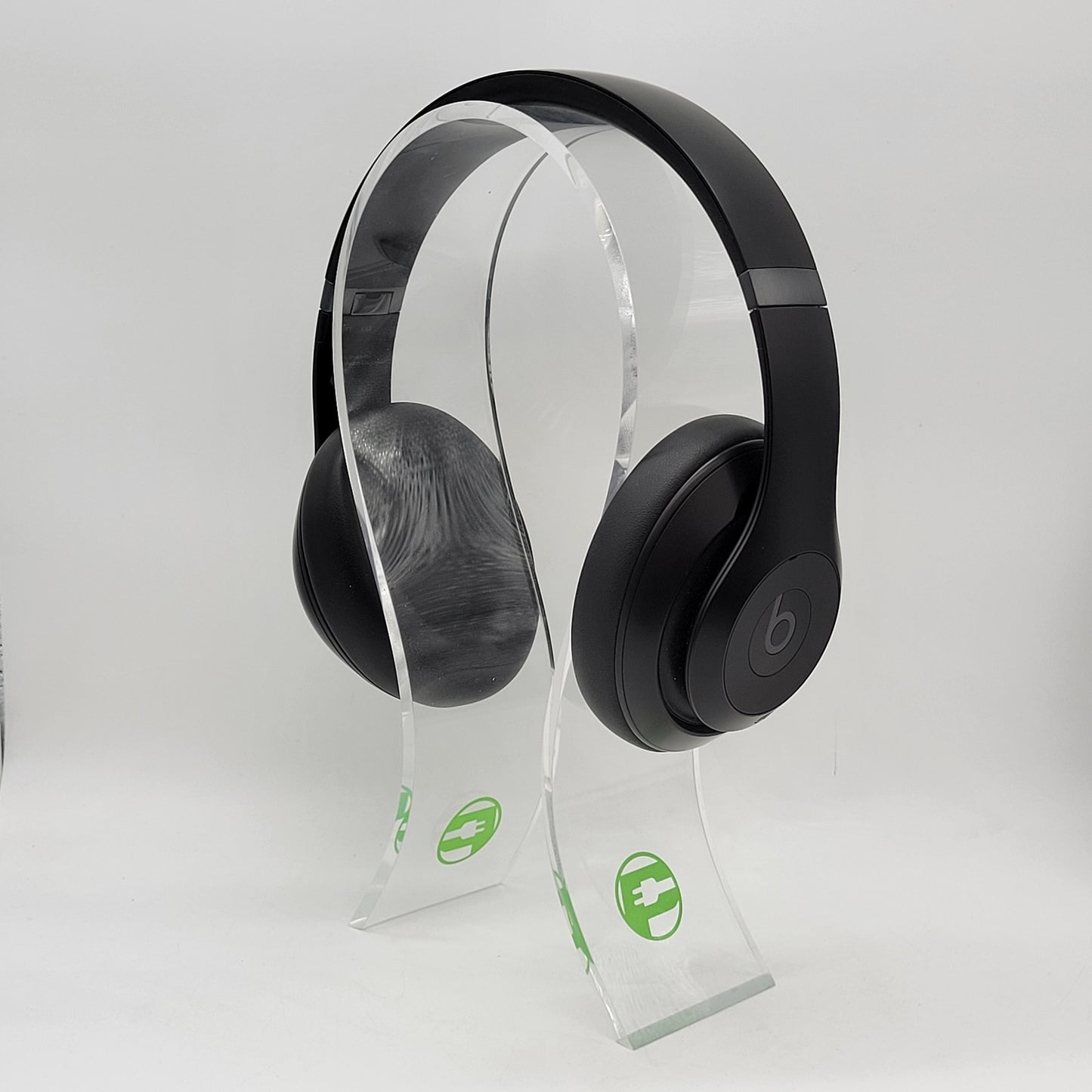 Beats Studio Pro Wireless Over-Ear Bluetooth Headphones Black A2924