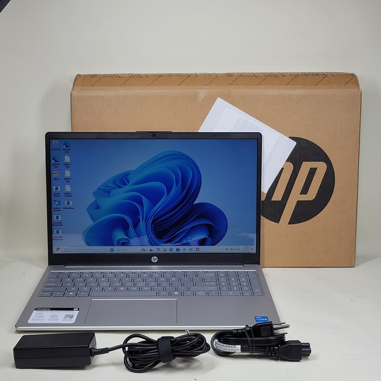 HP Laptop 15-FD0123DX 15.6" i3-1315U 2.1GHz 8GB RAM 256GB SSD