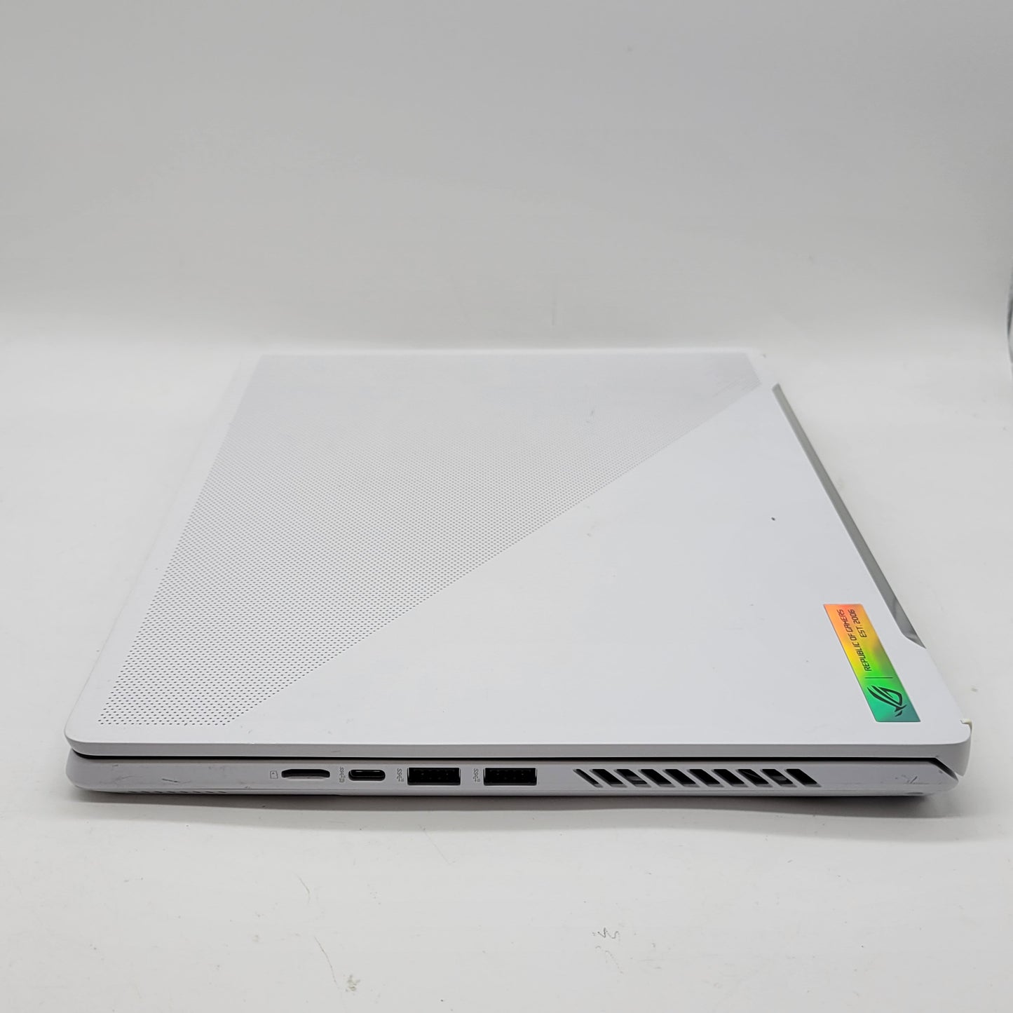 Asus ROG Zephyrus G14 GA402X 14" Ryzen 9 7940HS 4.0GHz 16GB RAM 512GB RTX 4060