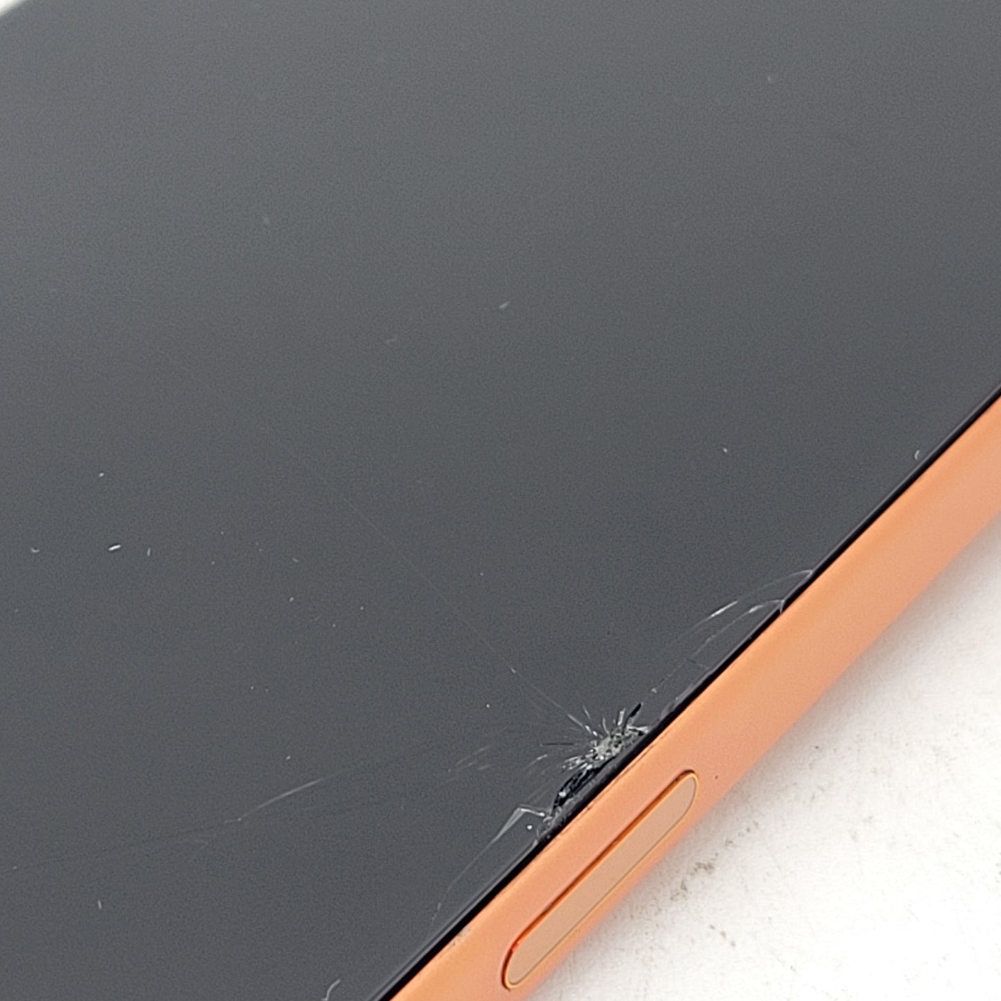 Broken Unlocked Apple iPhone 17 Pro Max 1TB 26.3.1 MFXP4LL/A Read