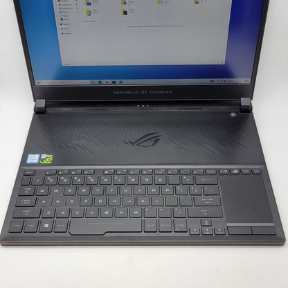 Asus Zephrus S GX531G 15.6" i7-8750H 2.2GHz 24GB RAM 2TB SSD GTX 1070 Max-Q
