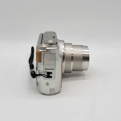 Canon PowerShot SX740 HS 20.3MP Digital Point-And-Shoot Camera