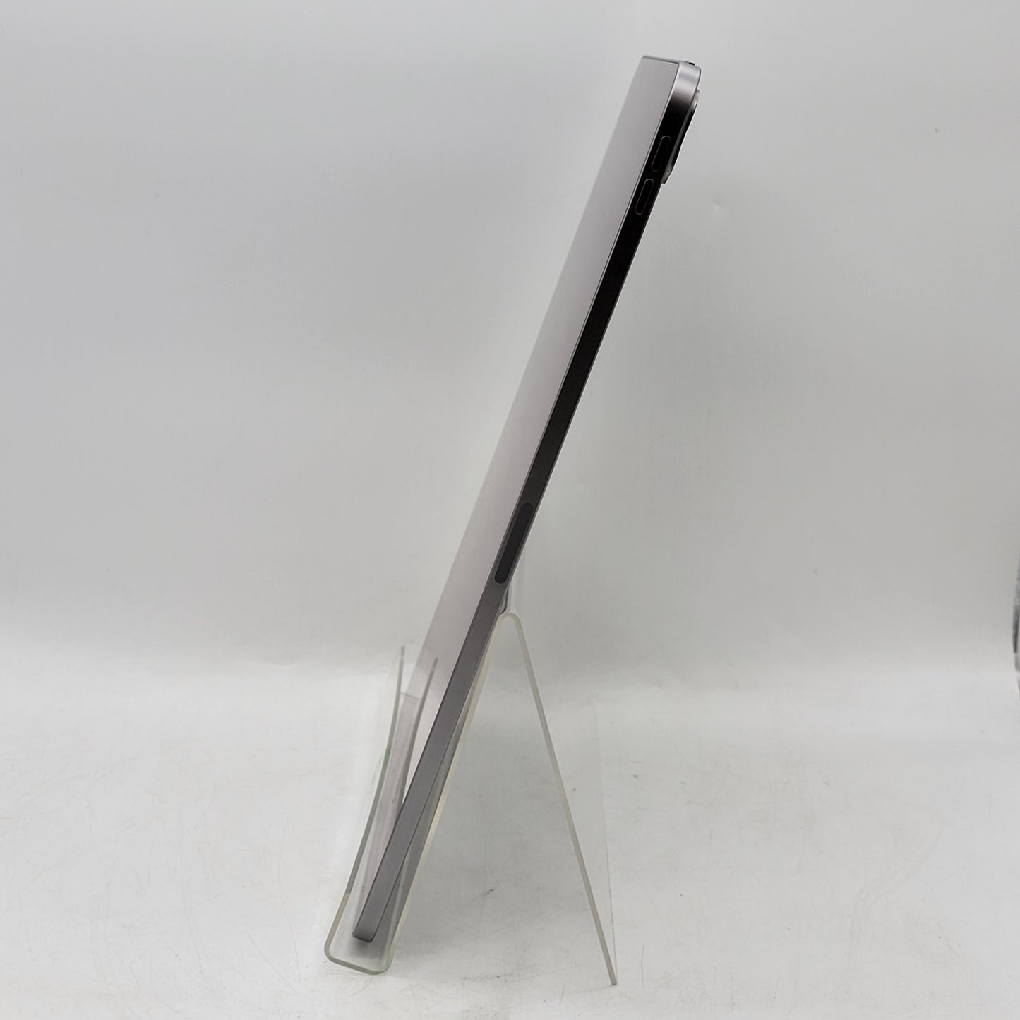 WiFi Only Apple iPad Pro 12.9" 6th Gen 256GB Space Gray MNXR3LL/A