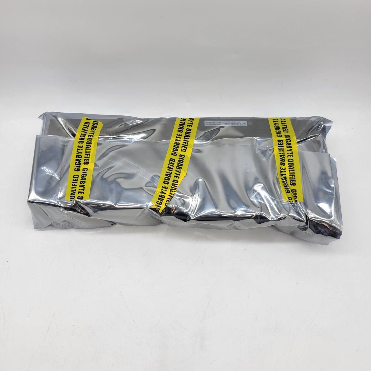 New Gigabyte Radeon RX 7600 XT Gaming OC 16GB GDDR6 Graphics Card GV-R76XTGAMING