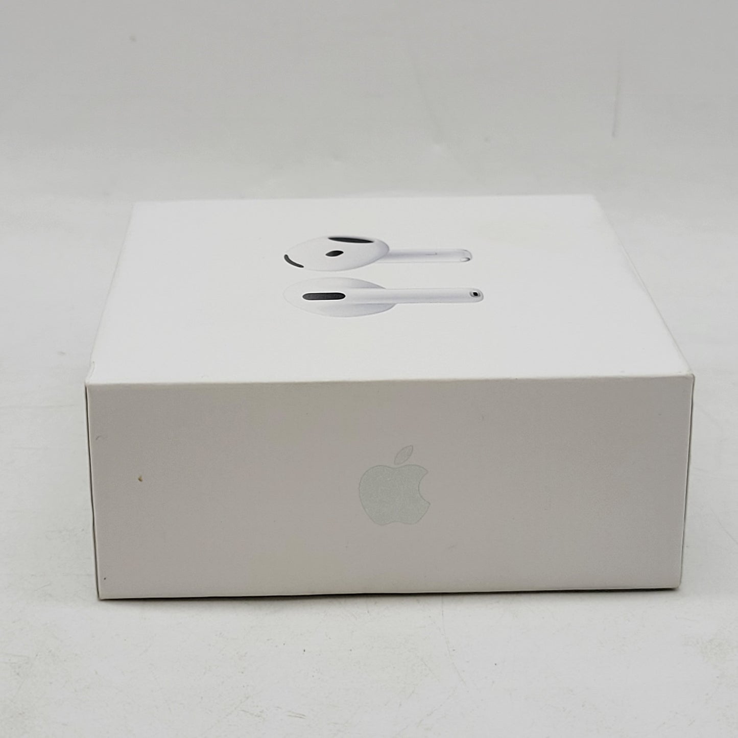 New Apple AirPods 4th Gen with Charging Case A3053 A3050 A3058 MXP63LL/A