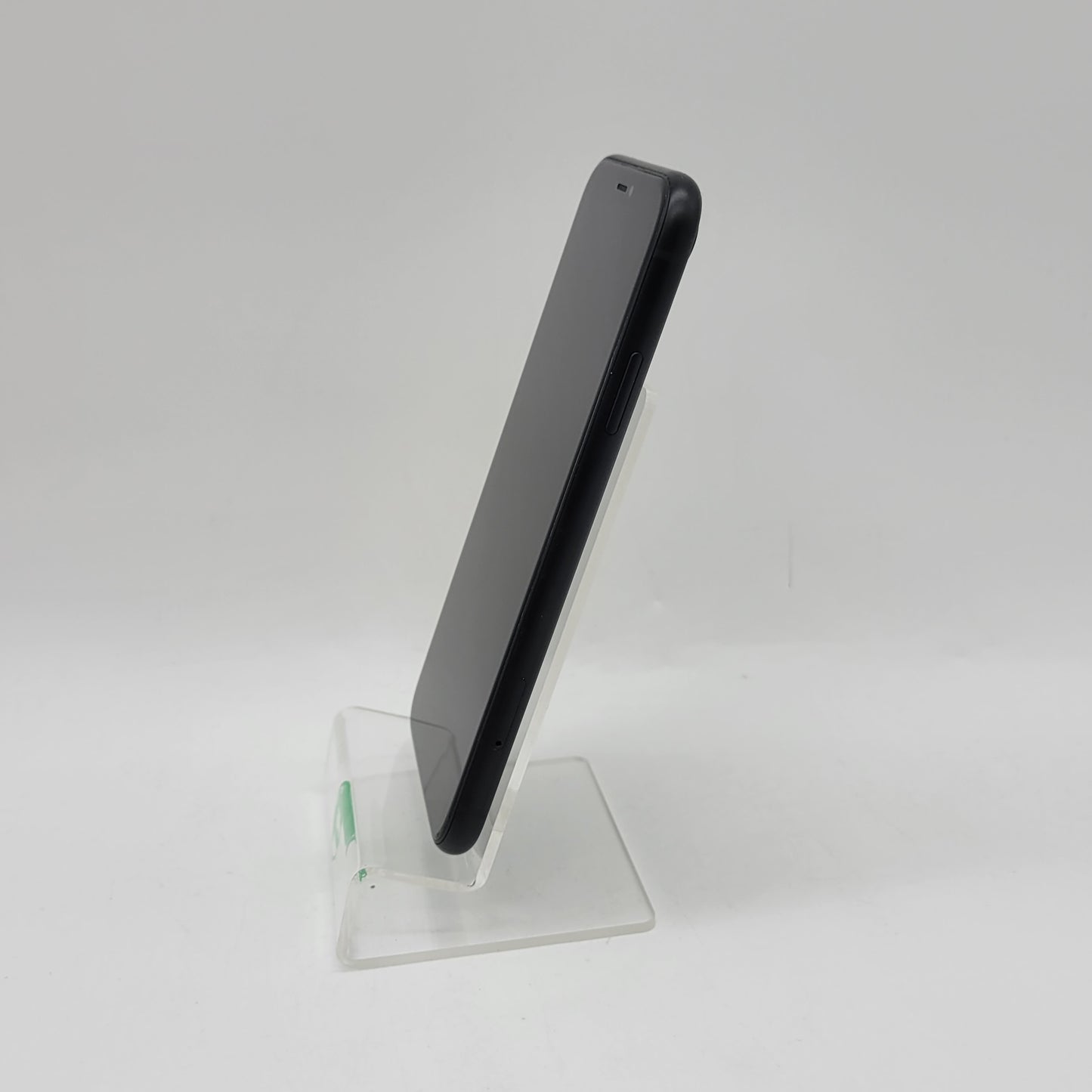 Unlocked Apple iPhone XR 64GB 18.6.2 Black MH3F3LL/A