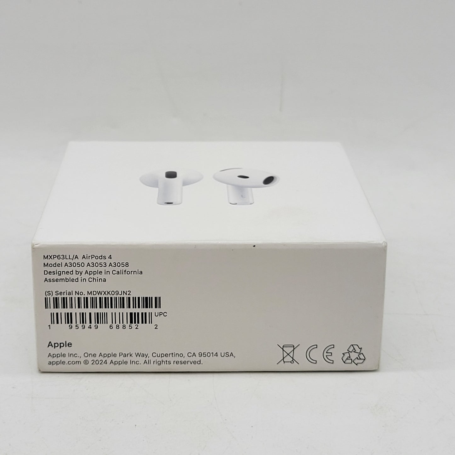 New Apple AirPods 4th Gen with Charging Case A3053 A3050 A3058 MXP63LL/A