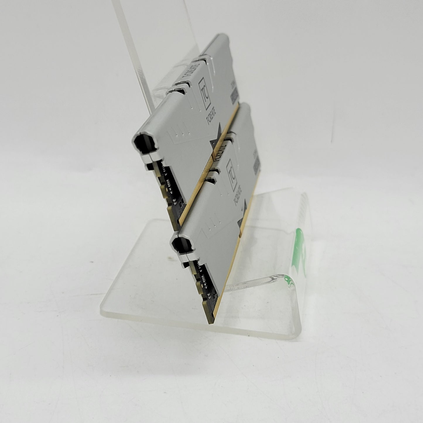 TeamGroup T-Create Classic 16GB (2x8GB) RAM DDR4 3200MHz TTCCD48G3200HC22BK RAM