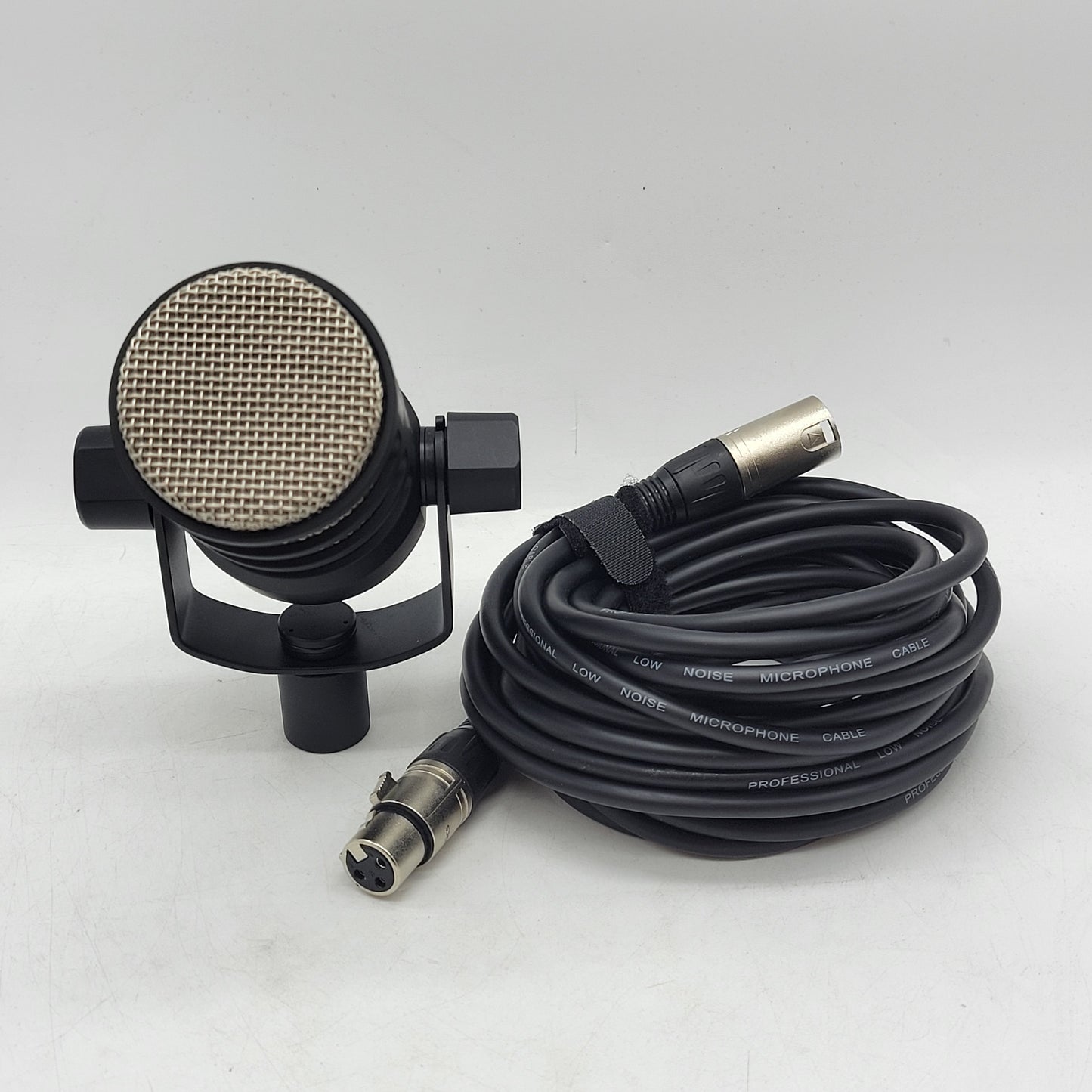 Rode PodMic 20Hz - 20kHz Dynamic Podcasting Microphone