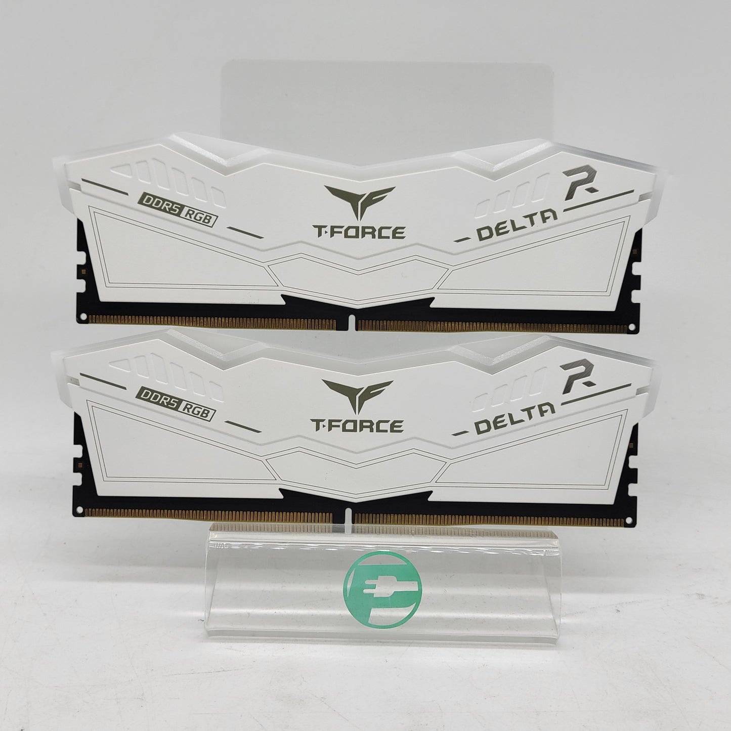 TeamGroup DELTA RGB 32GB (2x16GB) RAM DDR5 6000MHz FF4D516G6000HC30BK