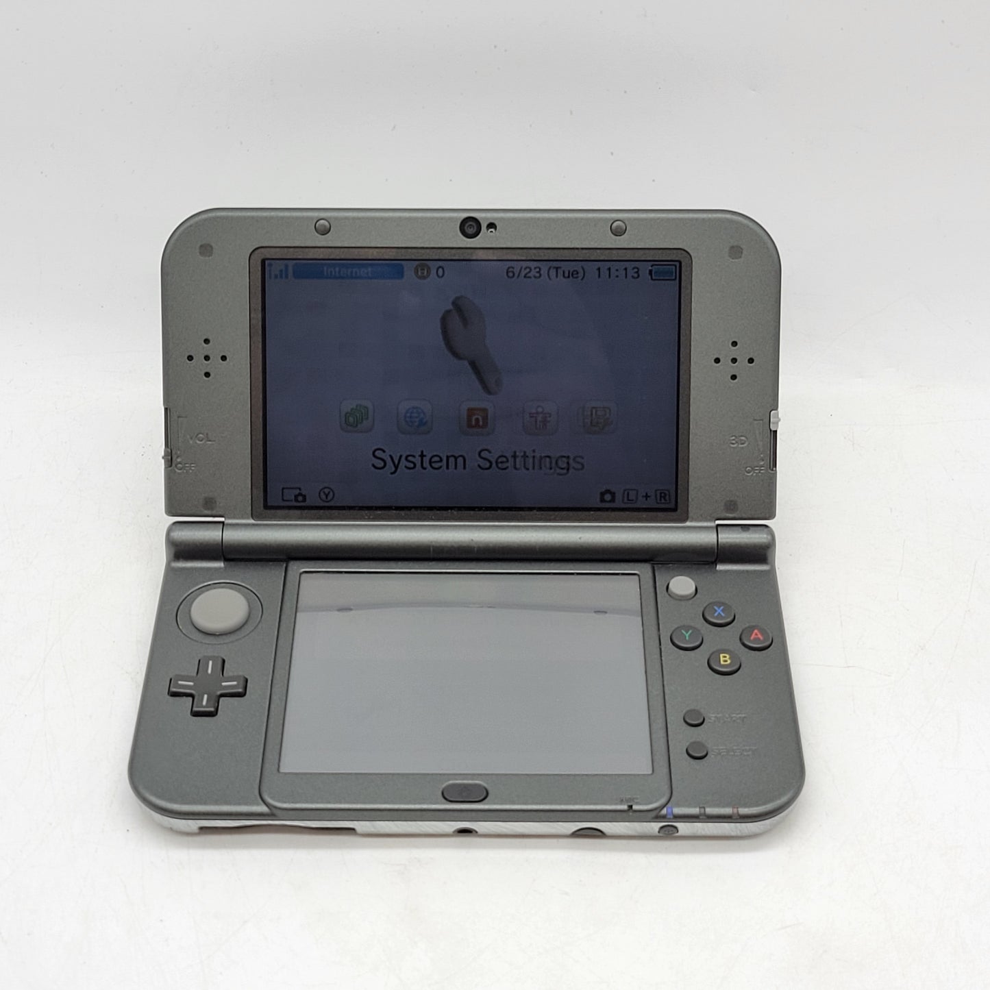 Nintendo 3DS XL Handheld Game Console RED-001 Monster Hunter 4 Ultimate W Game