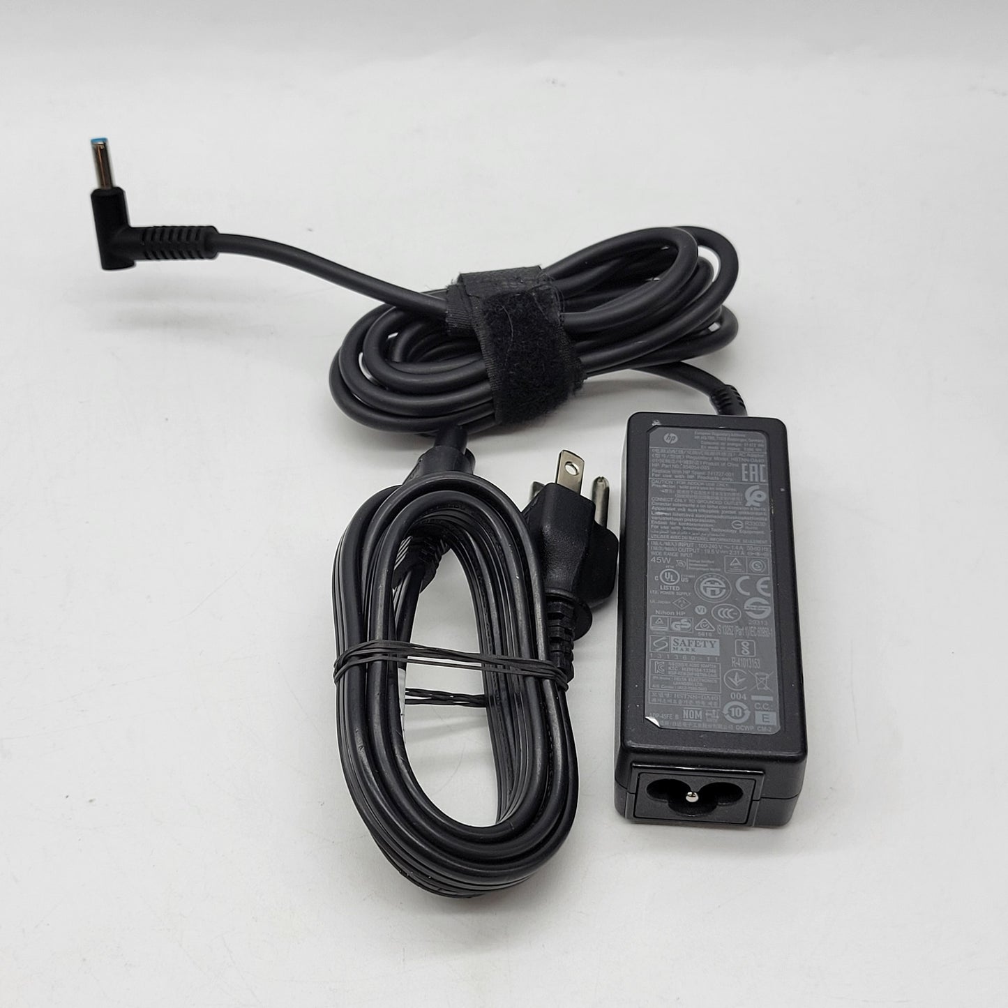 HP NoteBook 15-EF1078NR 15.6" Athlon Gold 3150U 2.4GHz 4GB RAM 256GB SSD