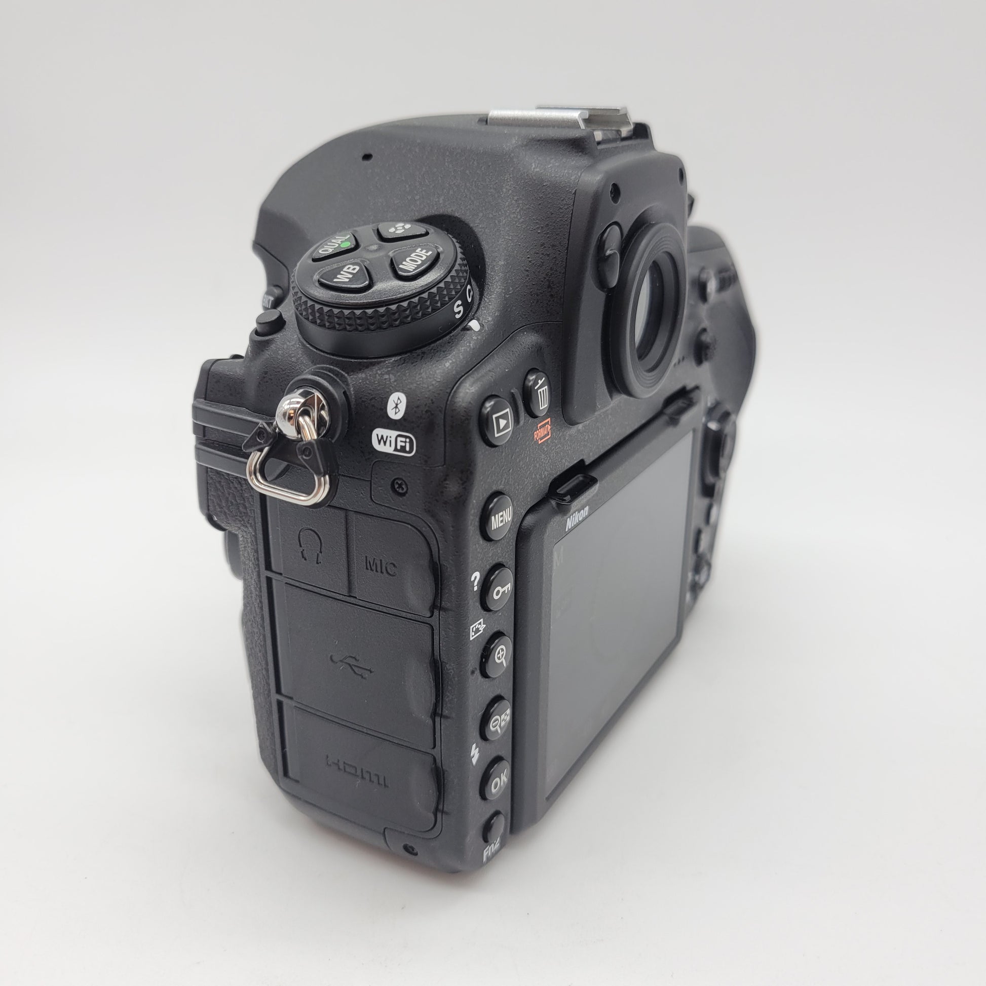 Nikon D850 45.7MP Digital SLR DSLR Camera 1335 Shutter Count PayMore