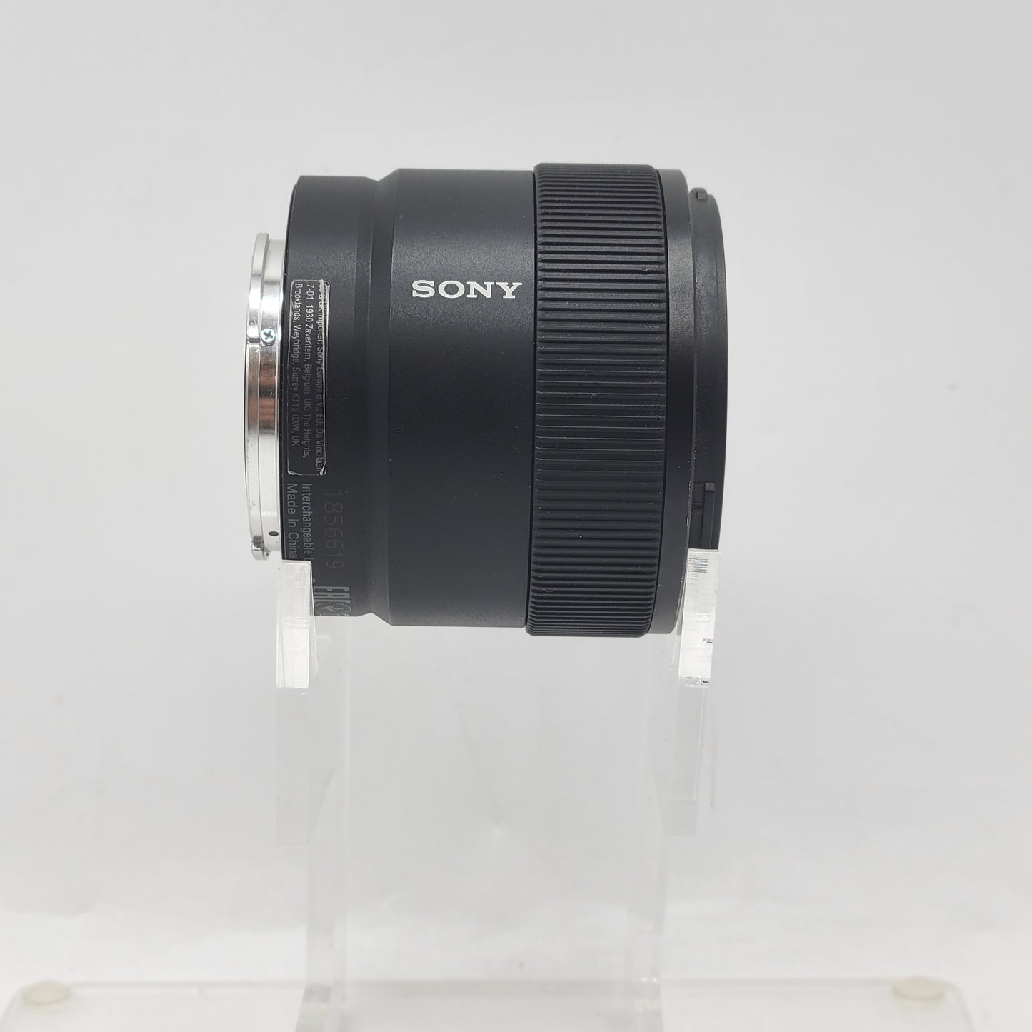 Sony E 11mm f/1.8 E-Mount Ultra Wide-Angle SEL11F18 Auto & Manual Lens
