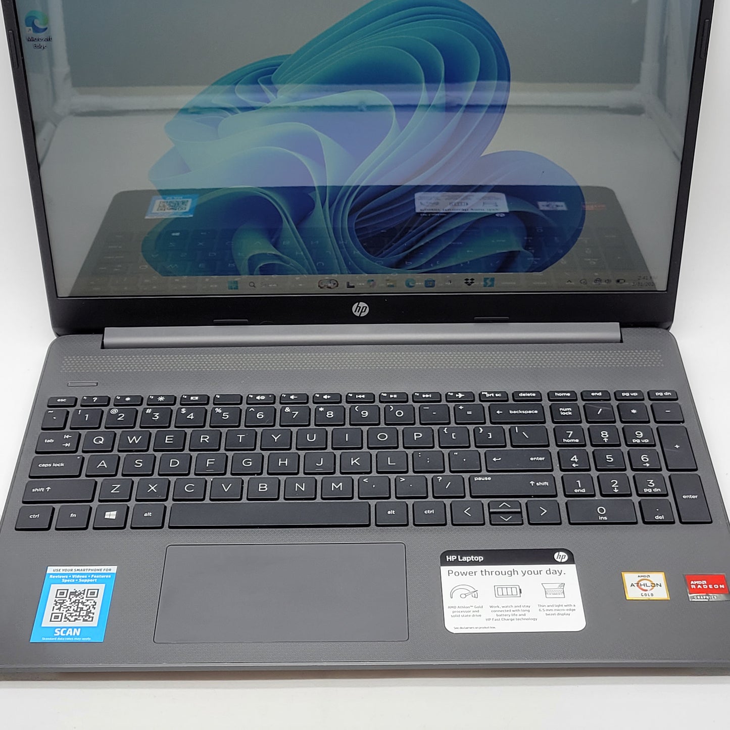 HP NoteBook 15-EF1078NR 15.6" Athlon Gold 3150U 2.4GHz 4GB RAM 256GB SSD