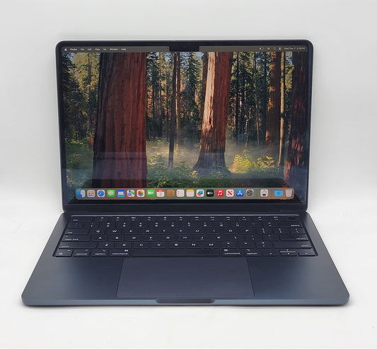 2022 Apple MacBook Air 13.6" M2 8 Core 3.5GHz 16GB RAM 256GB SSD A2681