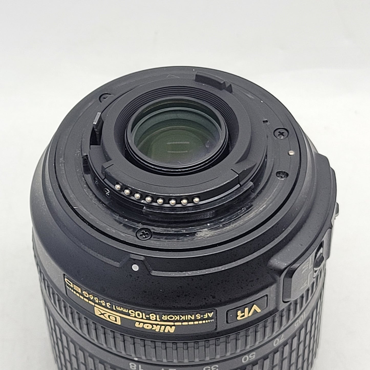 Nikon AF-S NIKKOR 18-105mm f/3.5-5.6 VR DX ED Auto Lens AF-S