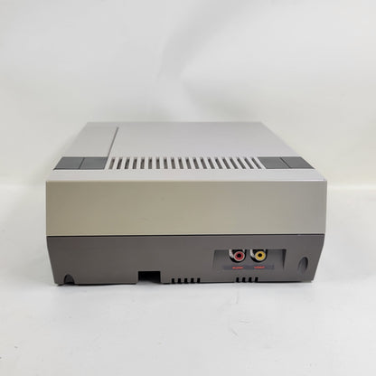 Nintendo Entertainment System NES Video Game Console NES-001 Gray