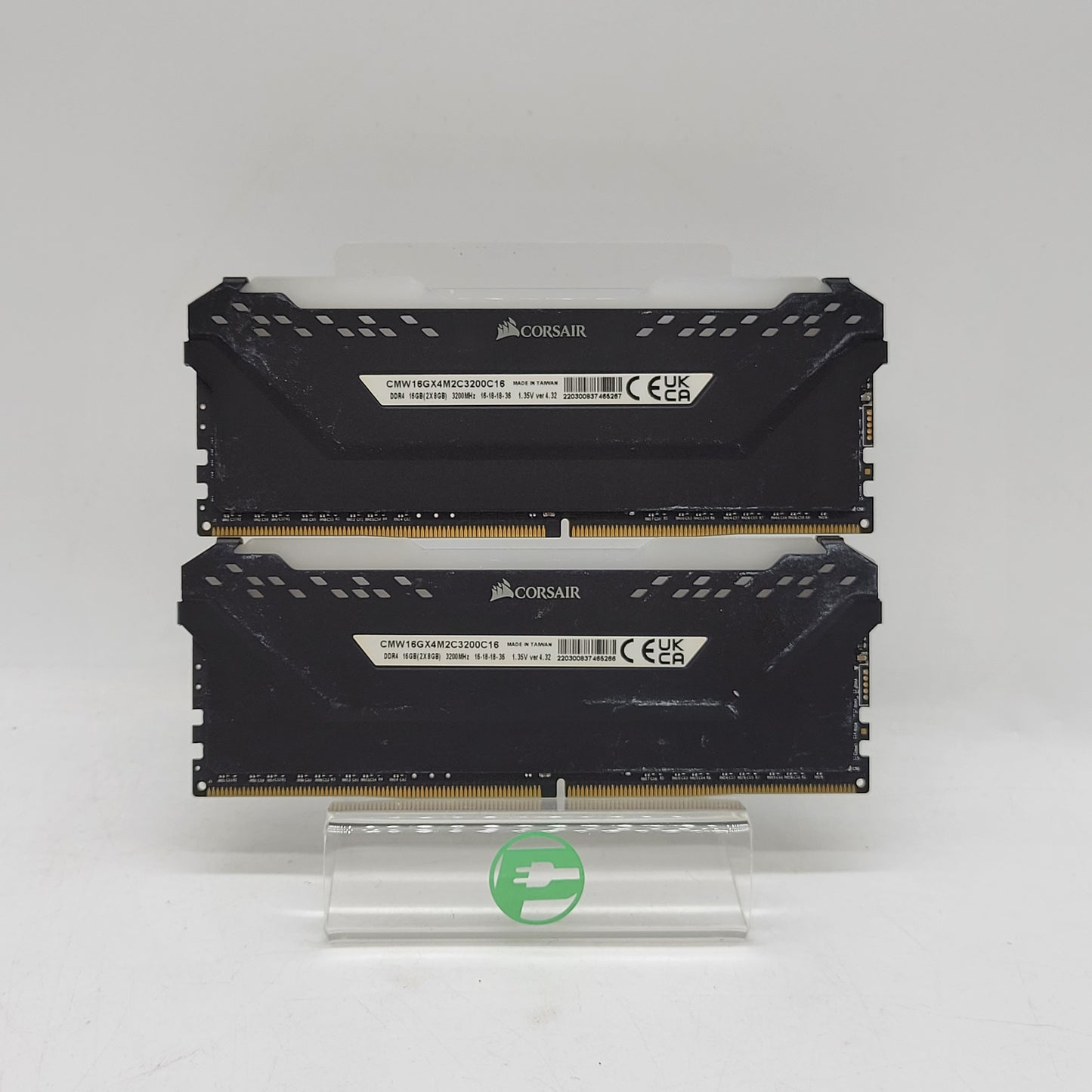 Corsair Vengeance RGB Pro 16GB (2x8GB) RAM DDR4 3200MHz CMW16GX4M2C3200C16