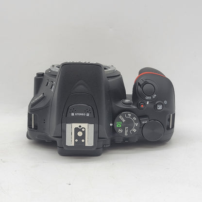Nikon D5600 24.2MP Digital SLR DSLR Camera 68 Shutter Count With Lens