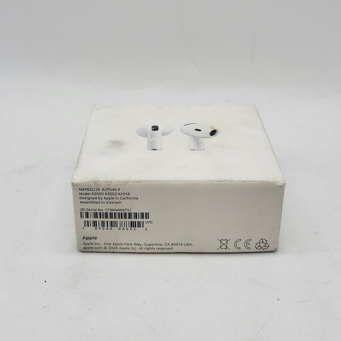 New Apple AirPods 4th Gen with Charging Case A3053 A3050 A3058 MXP63LL/A