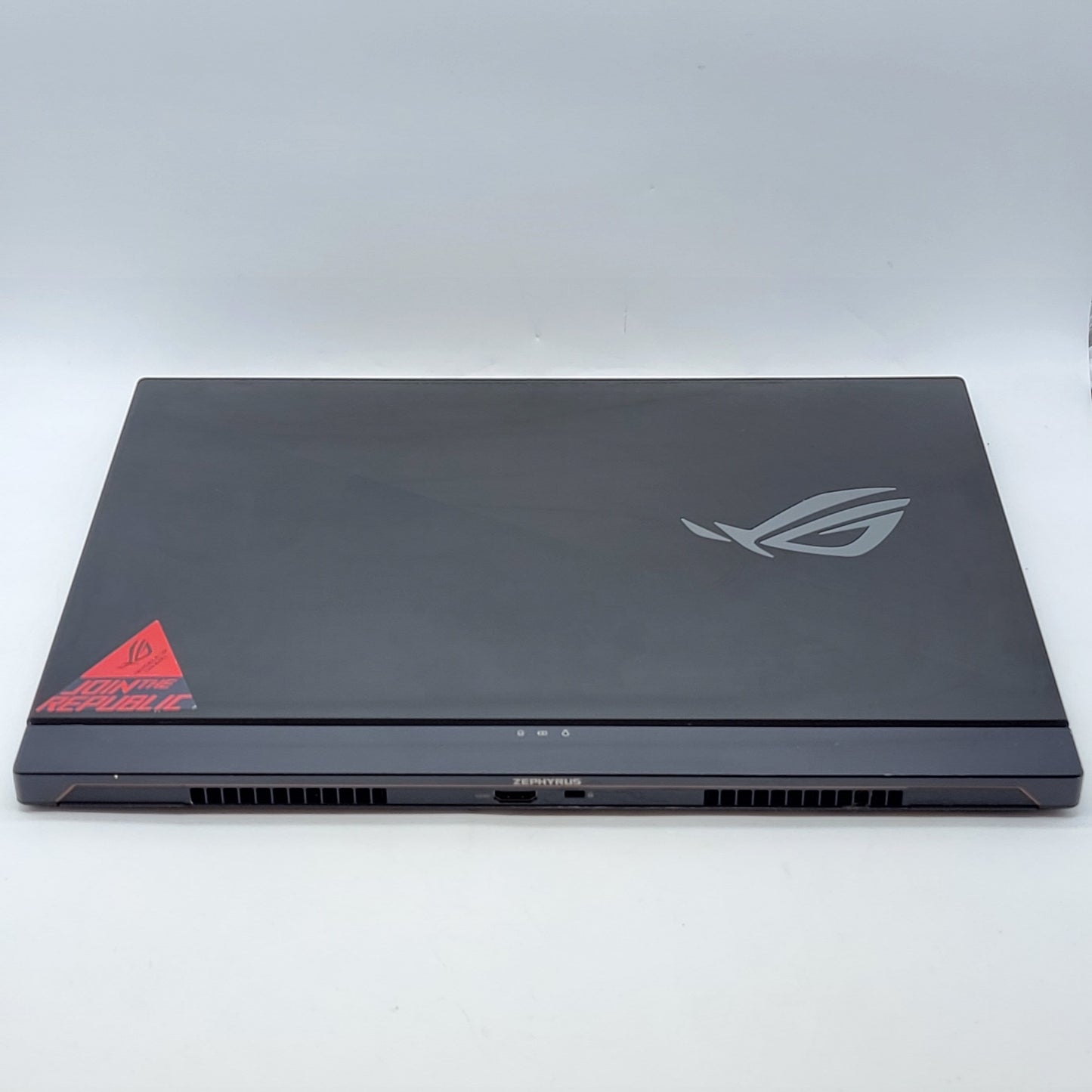 Asus Zephrus S GX531G 15.6" i7-8750H 2.2GHz 24GB RAM 2TB SSD GTX 1070 Max-Q