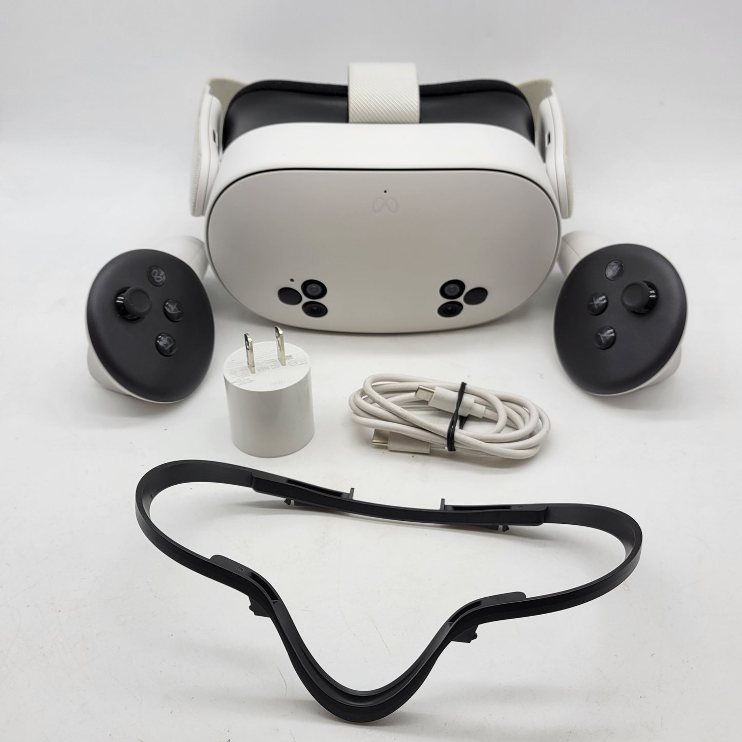 Meta Quest 3S 128GB Standalone All-in-One VR Headset P97