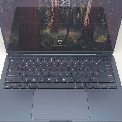 2025 Apple MacBook Air 13.6" M4 8 Core 4.5GHz 16GB RAM 256GB SSD A3240