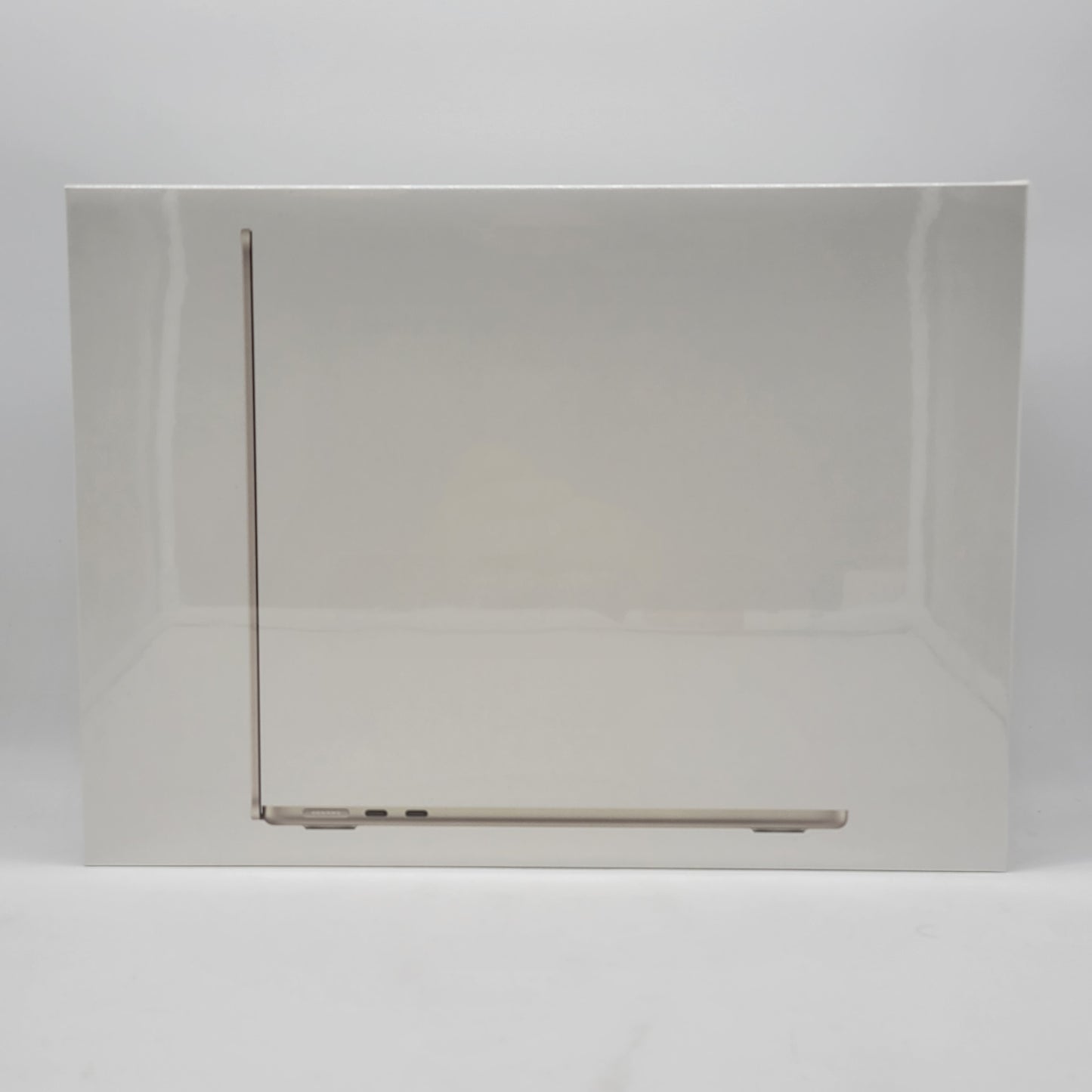 New 2022 Apple MacBook Air 13.6" M2 8C GPU 3.5GHz 8GB RAM 256GB SSD A2681