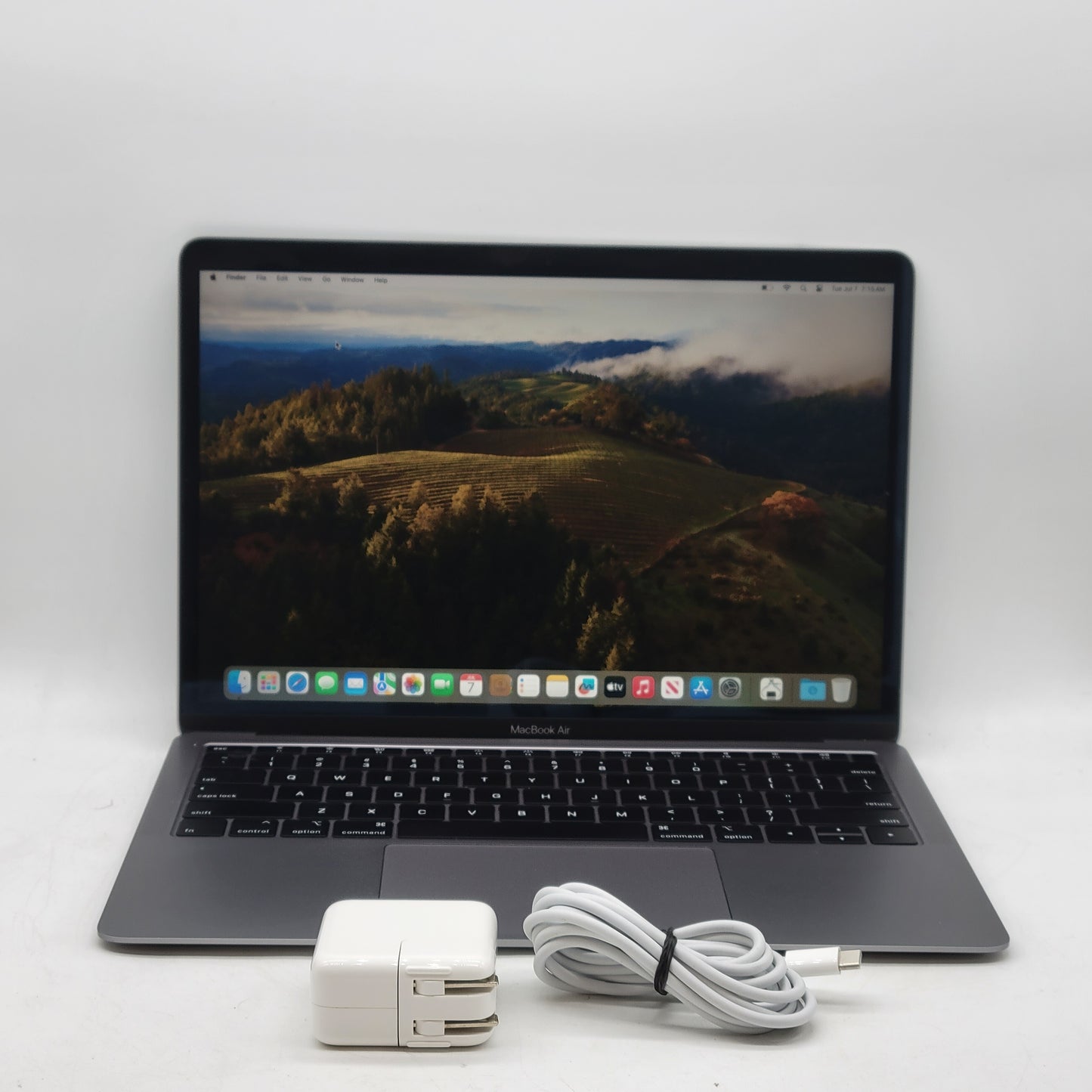 2019 Apple MacBook Air 13.3" i5 1.6GHz 8GB RAM 128GB SSD Space Gray A1932
