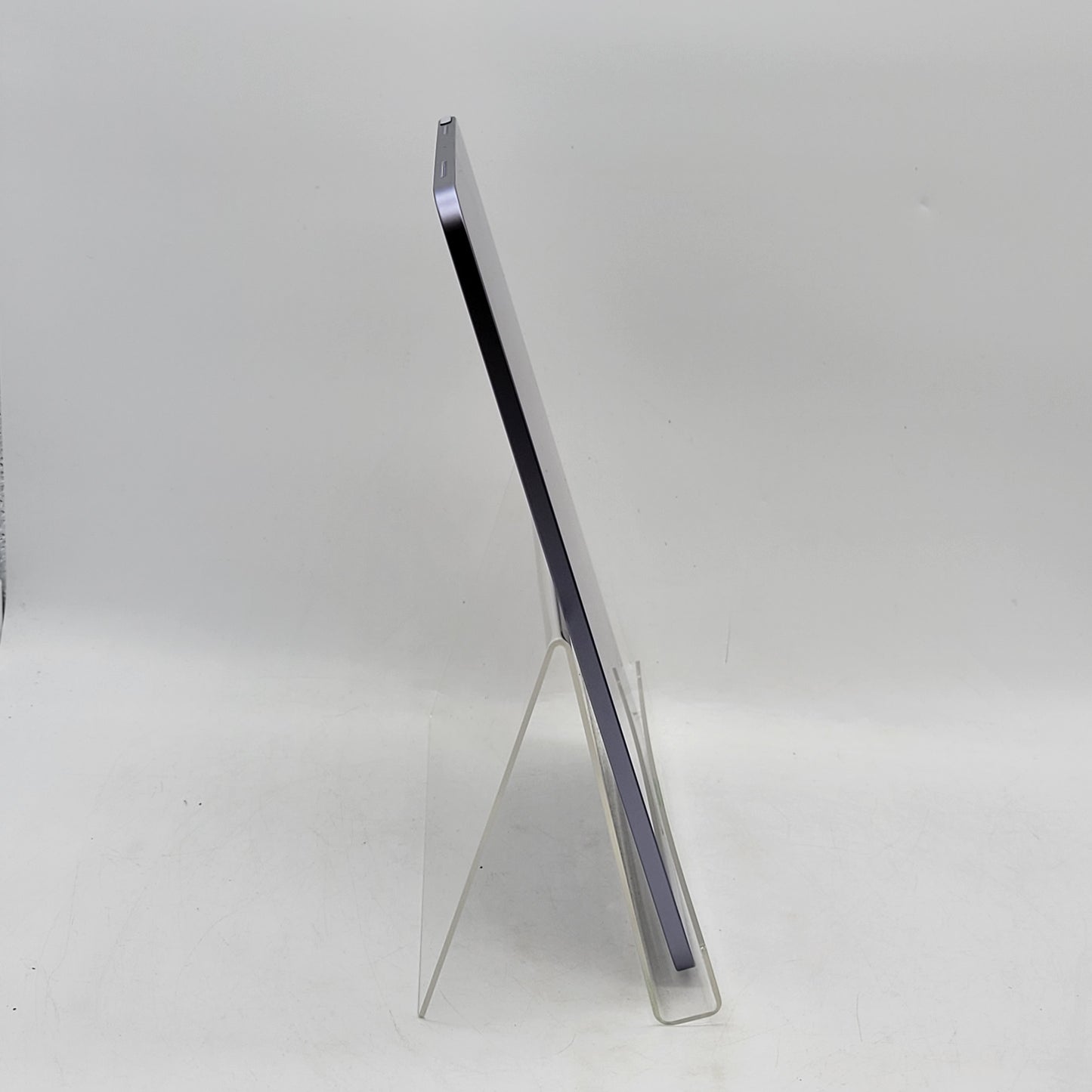 WiFi Only Apple iPad Air 5th Gen 64GB Purple MME23LL/A