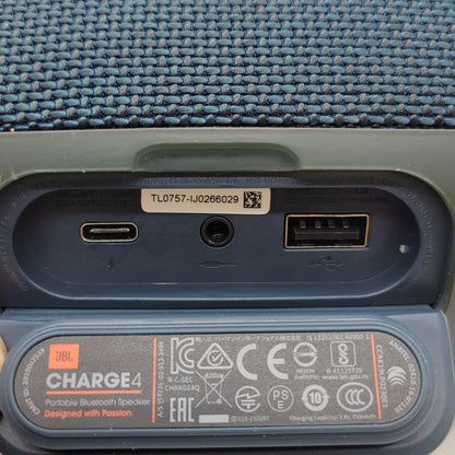 JBL Charge 4 Portable Wireless Bluetooth Speaker Blue CHARGE4Q