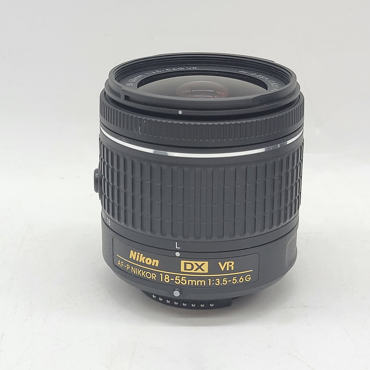 Nikon D5600 24.2MP Digital SLR DSLR Camera 68 Shutter Count With Lens
