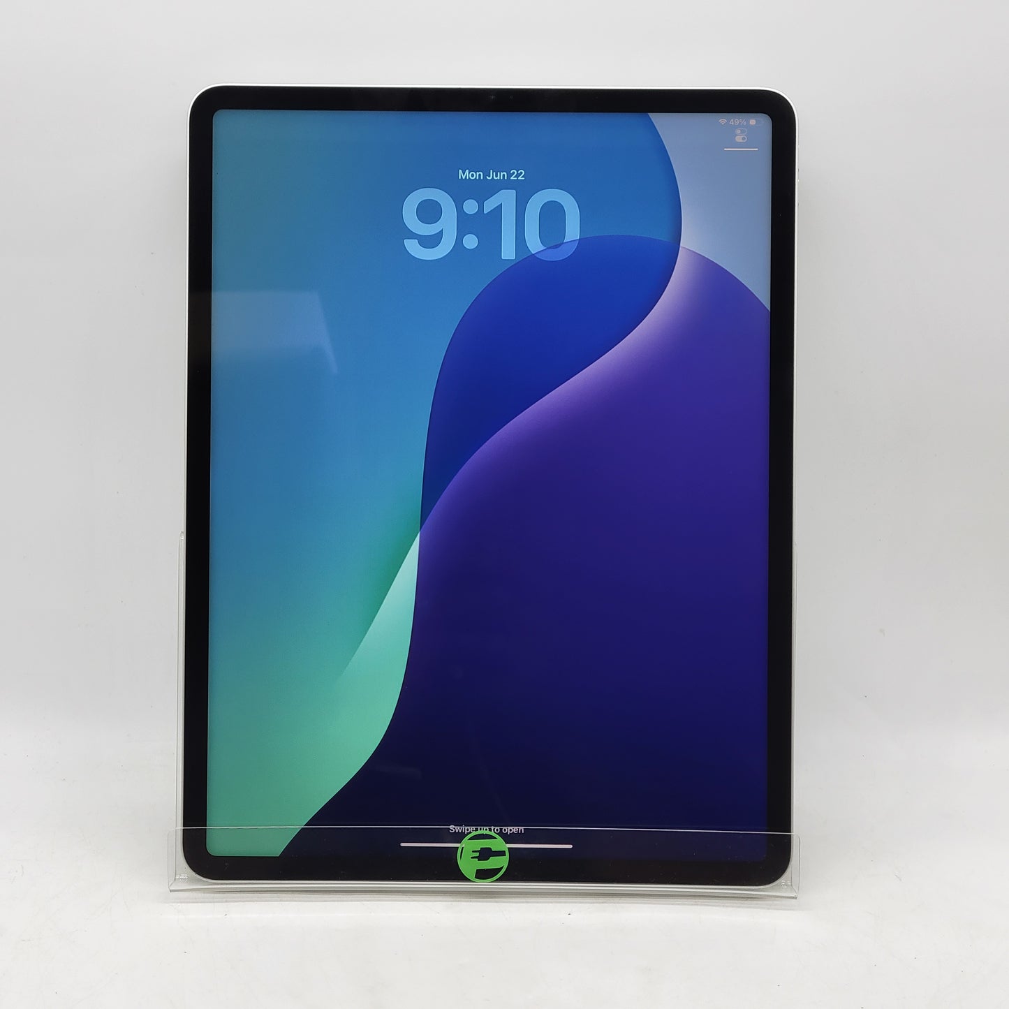 WiFi Only Apple iPad Pro 12.9" 6th Gen 128GB Silver MNXQ3LL/A